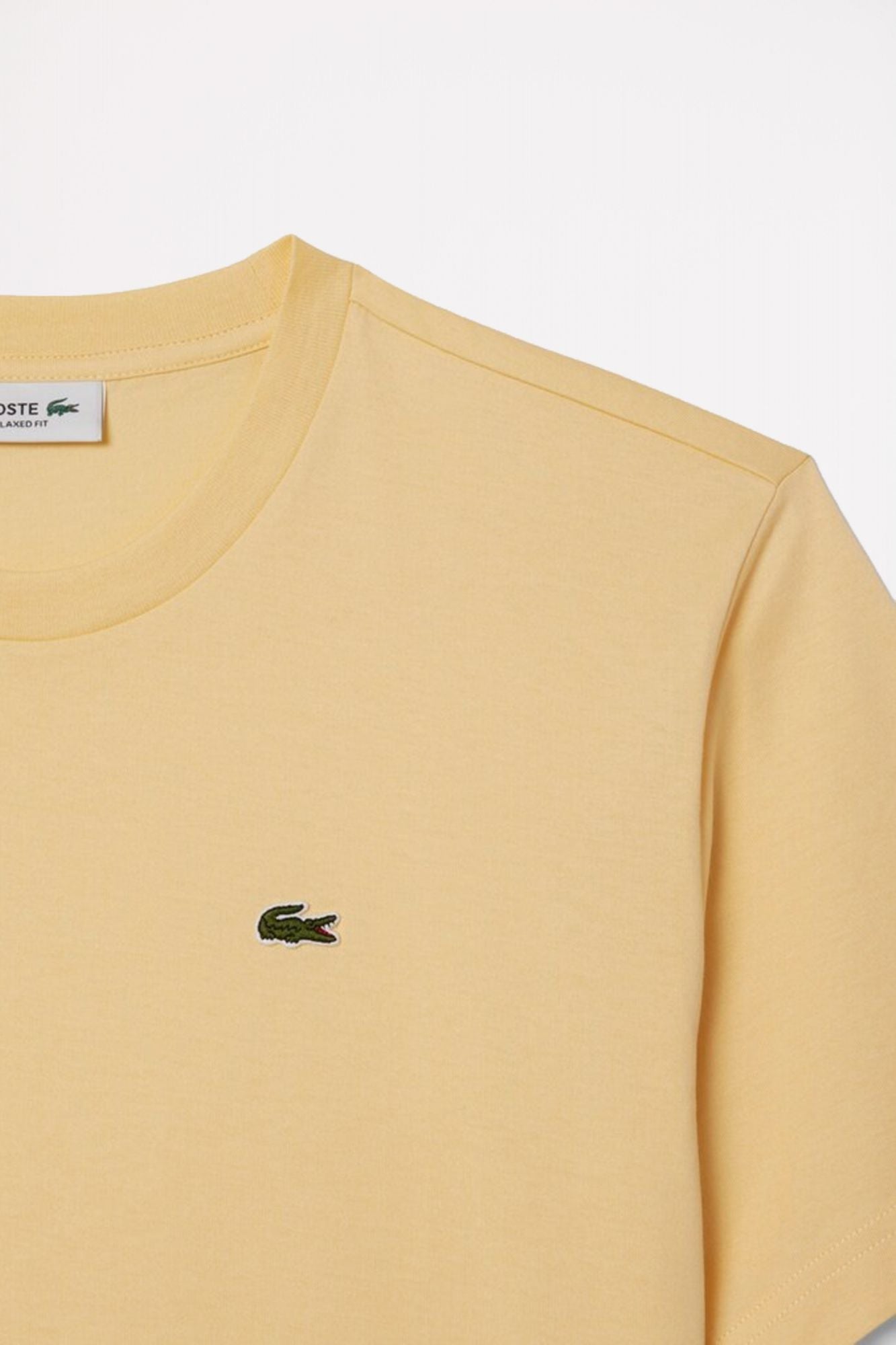 LACOSTE RELAXED FIT SOFT COTTON T-SHIRT en color AMARILLO (2)