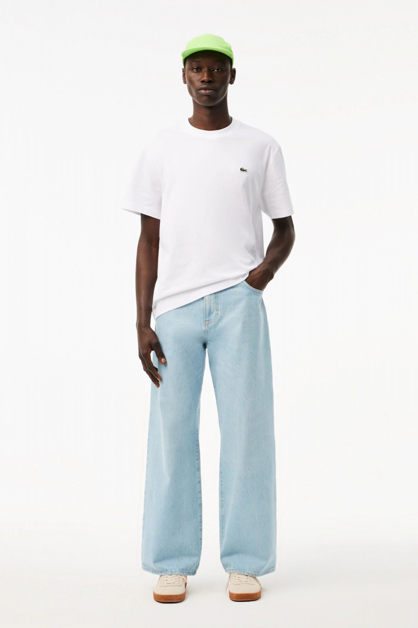 LACOSTE RELAXED FIT SOFT COTTON T-SHIRT en color BLANCO (5)