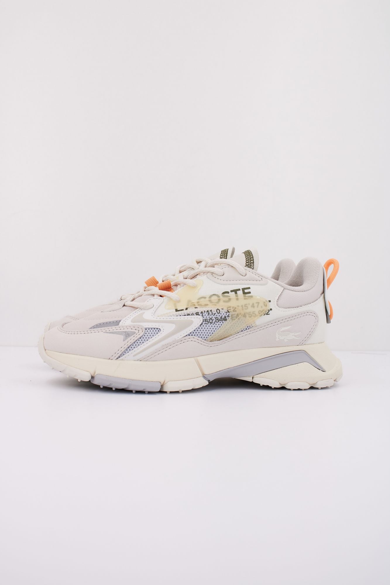 LACOSTE L002 NEO TECH en color BEIS (1)