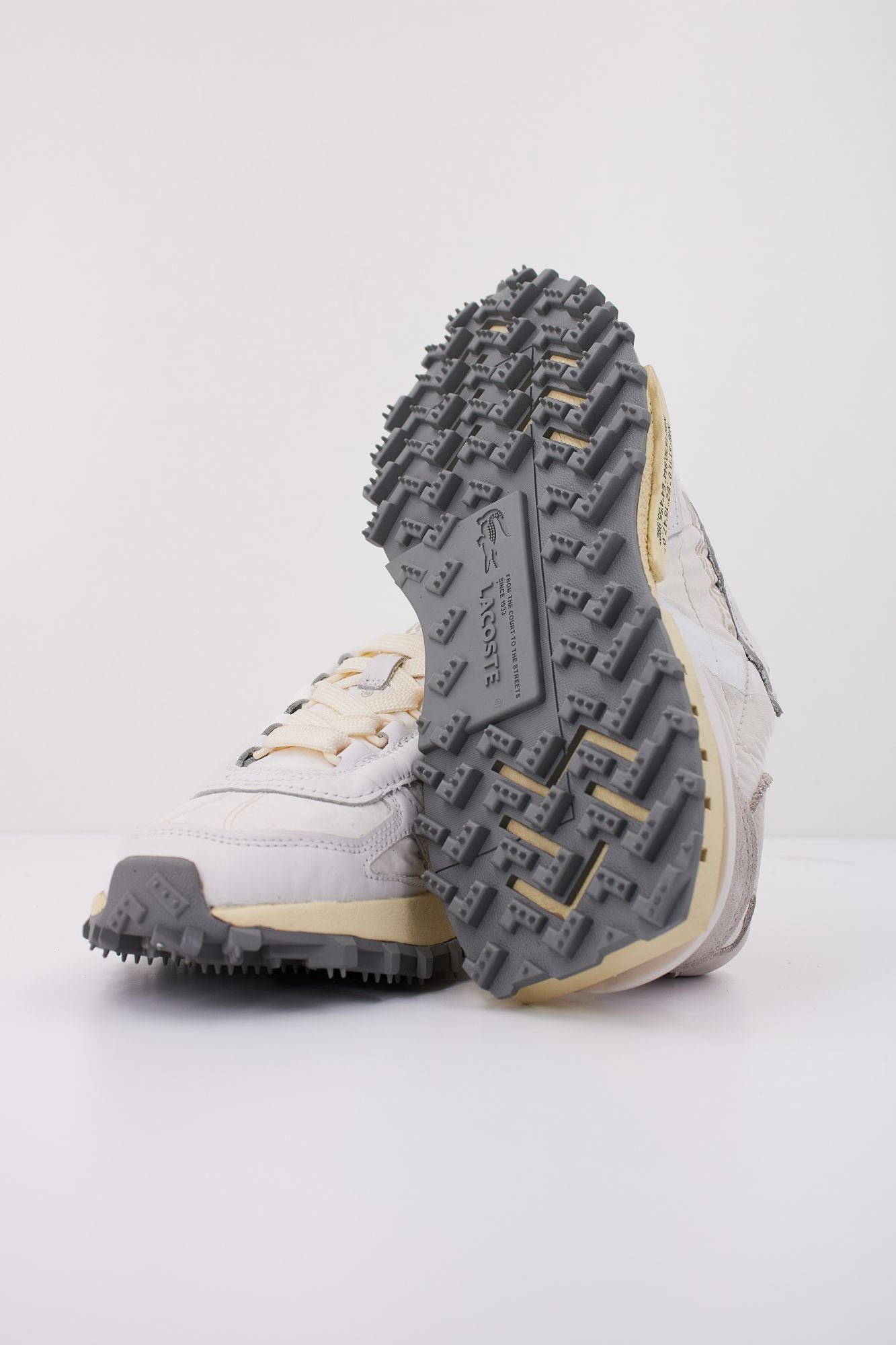 LACOSTE ELITE ACTIVE en color BLANCO (5)
