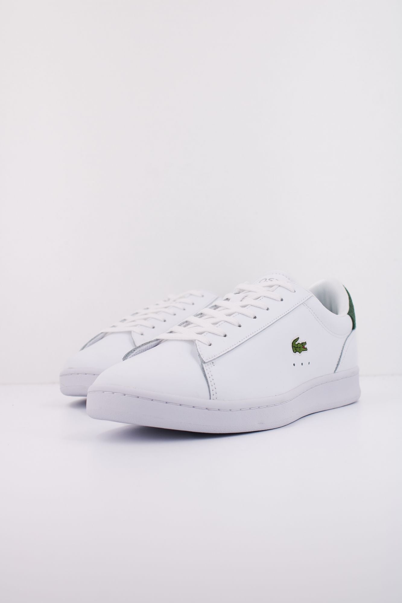LACOSTE  MEN'S CARNABY SET SNEAKER en color BLANCO (2)