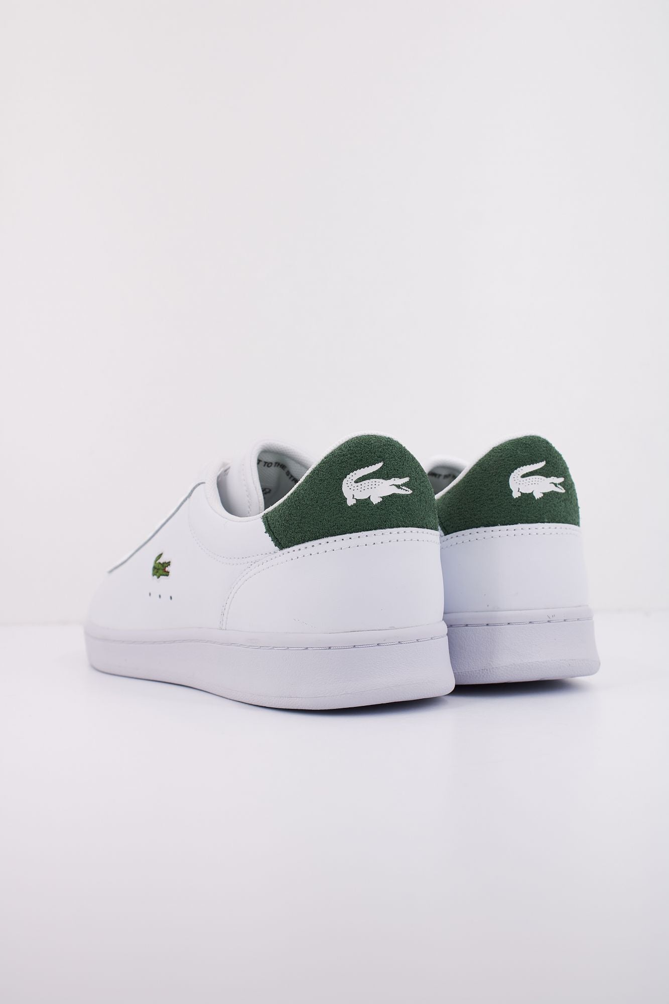 LACOSTE  MEN'S CARNABY SET SNEAKER en color BLANCO (4)