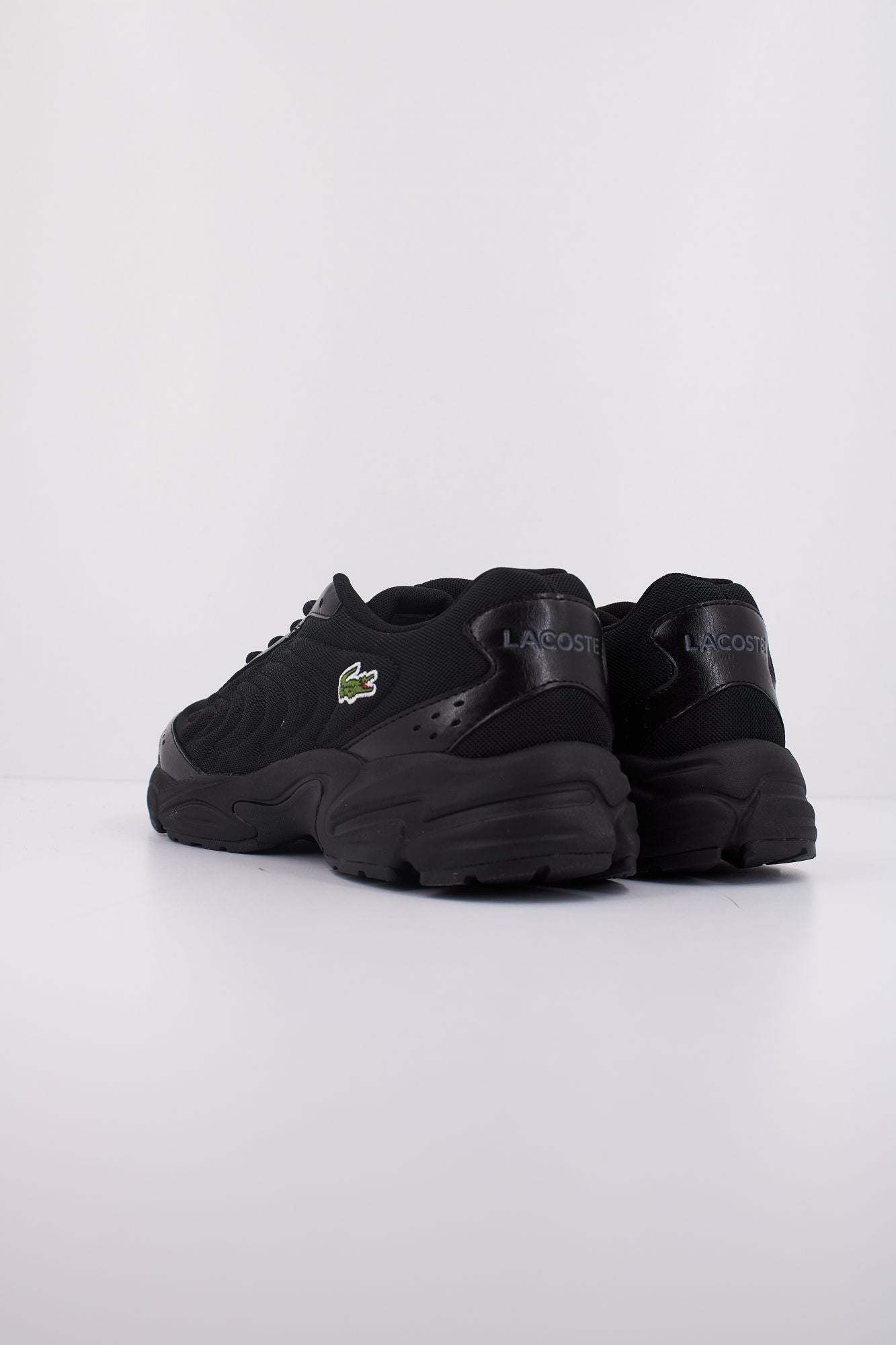 LACOSTE  STORM 96 2K LITE SN en color NEGRO (4)