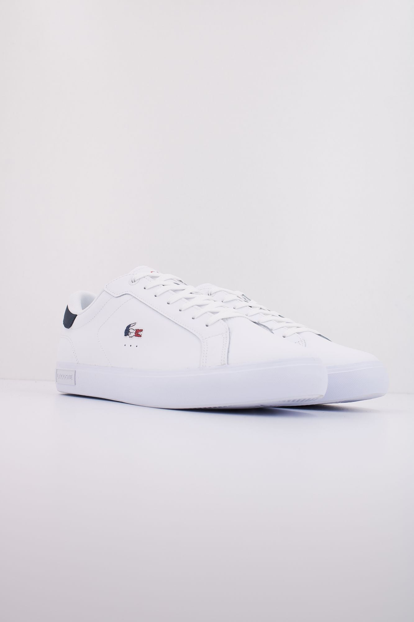 LACOSTE POWERCOURT  en color BLANCO (2)