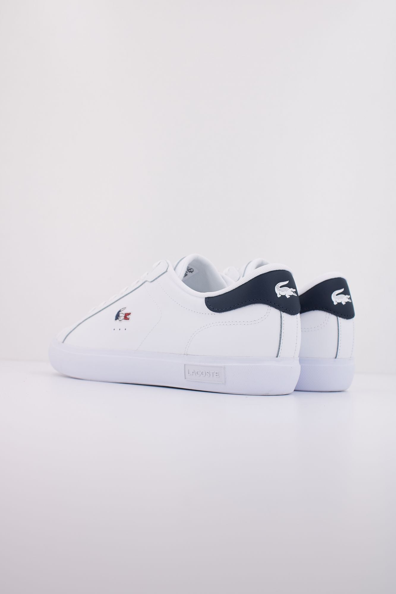 LACOSTE POWERCOURT  en color BLANCO (4)