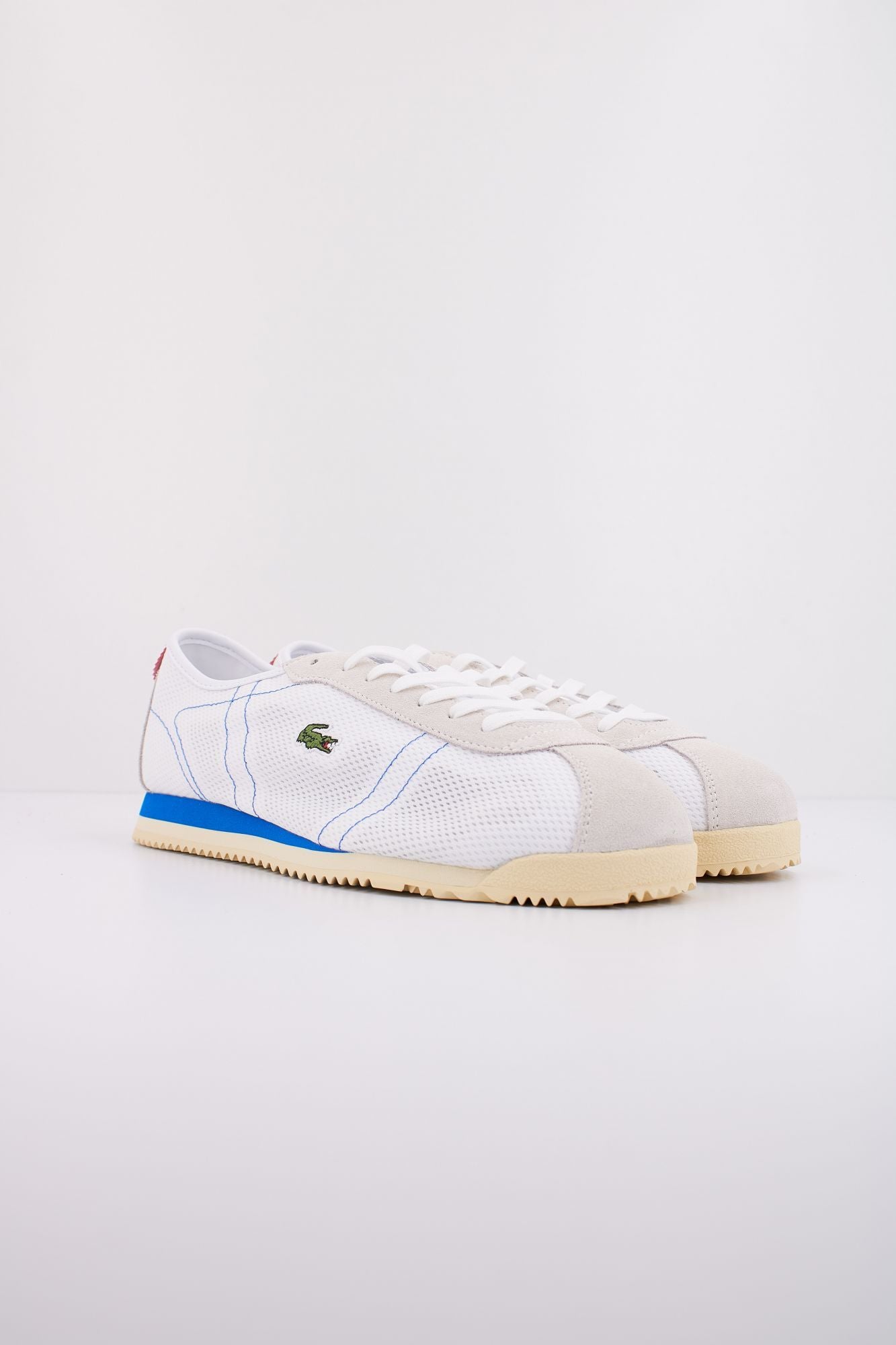 LACOSTE  MEN'S CLUB-LOW SNEAKERS en color BLANCO (2)