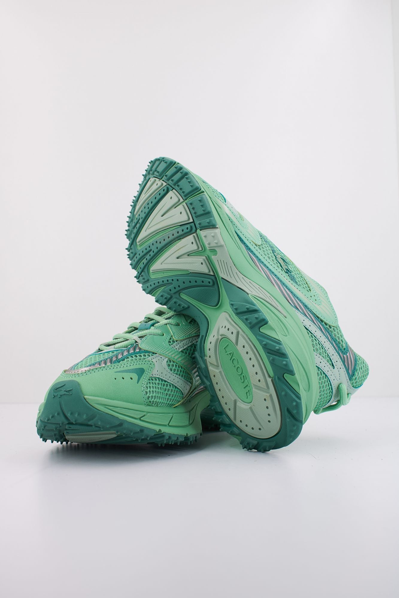 LACOSTE  L003 NEO SHOT en color VERDE (5)