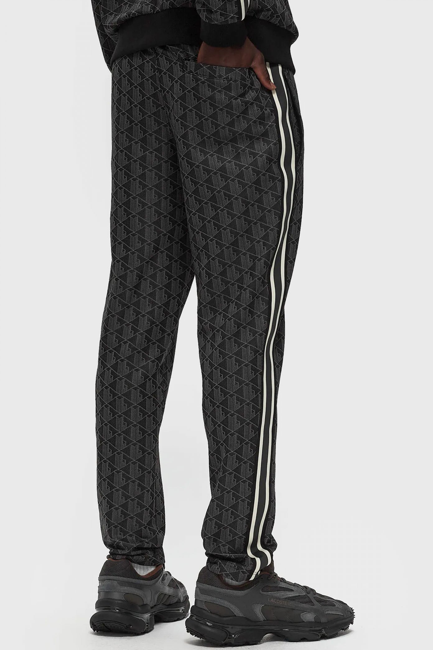 LACOSTE TRACKSUIT TROUSERS en color NEGRO (3)