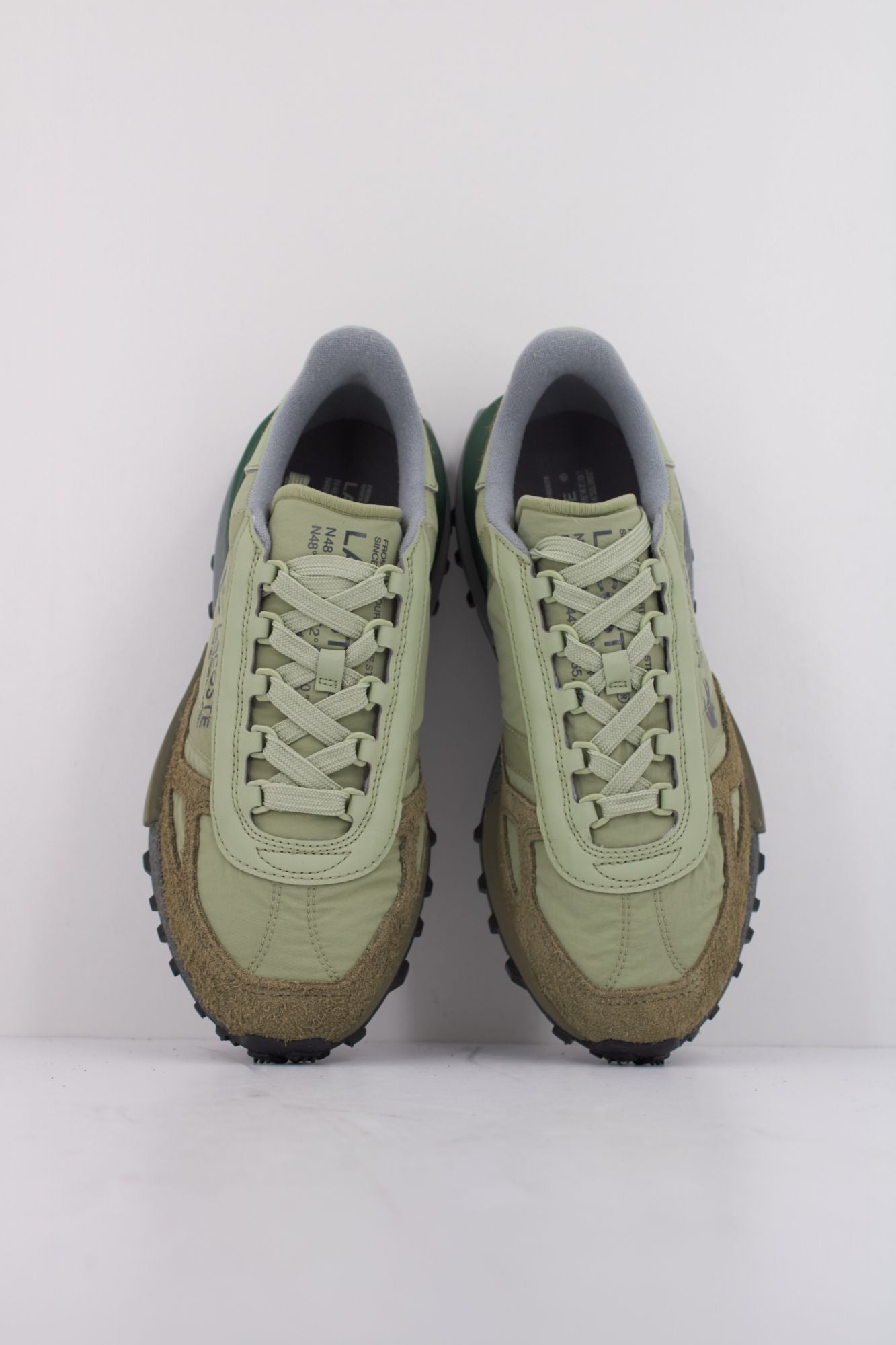 LACOSTE  MEN'S ELITE ACTIVE SNEAKE  en color VERDE (3)