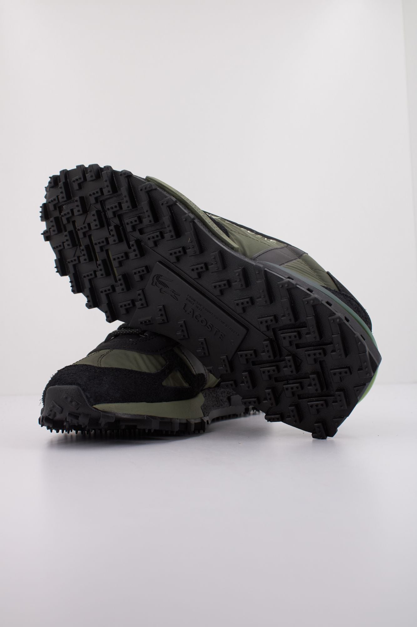 LACOSTE ELITE ACTIVE en color VERDE (5)