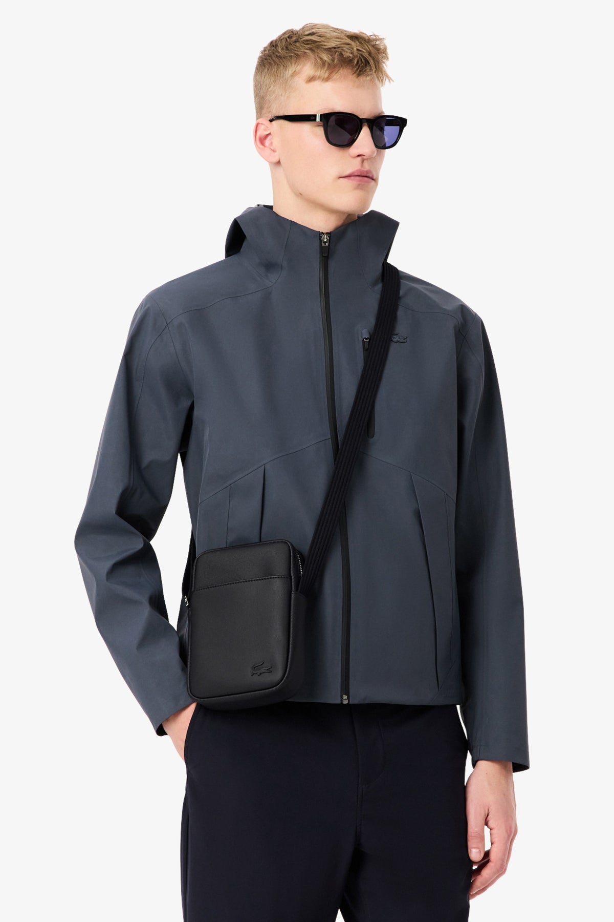 LACOSTE MEN'S CLASSIC VERTICAL CAM en color AZUL (1)