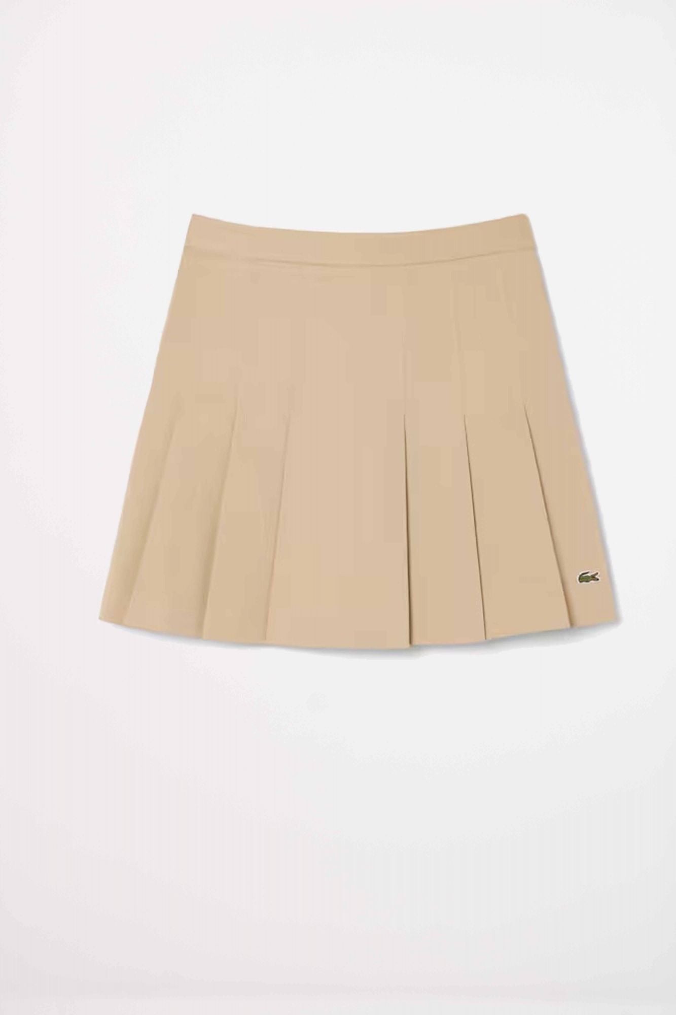LACOSTE SHORT STRETCH COTTON PLEATED SKIRT en color MARRON CLARO (2)