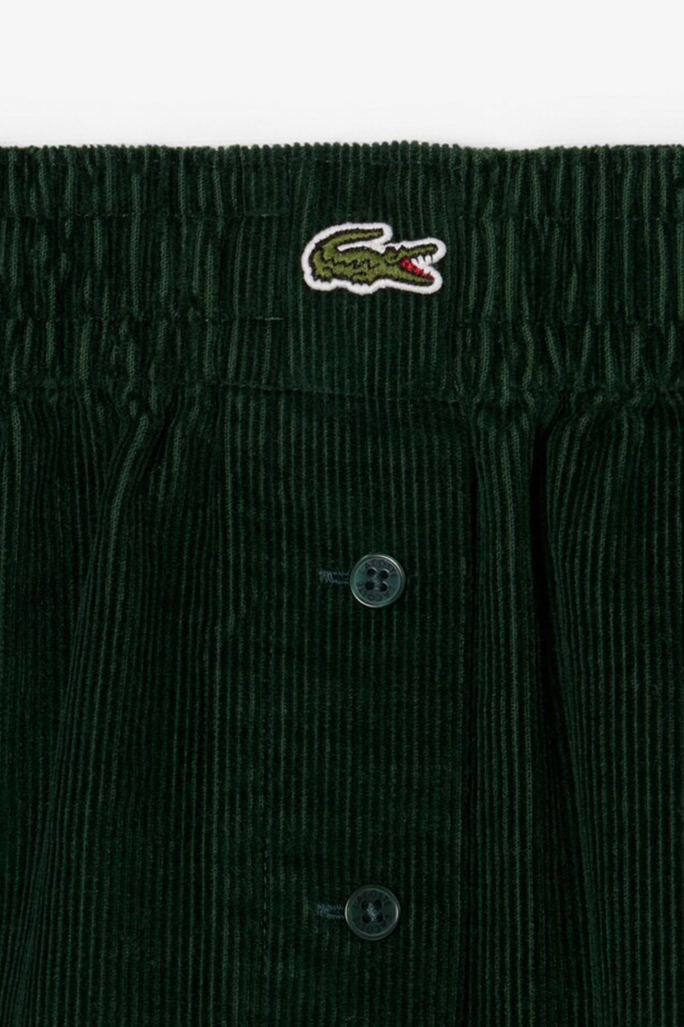 LACOSTE RELAXED FIT CORDUROY SHORTS en color VERDE (4)