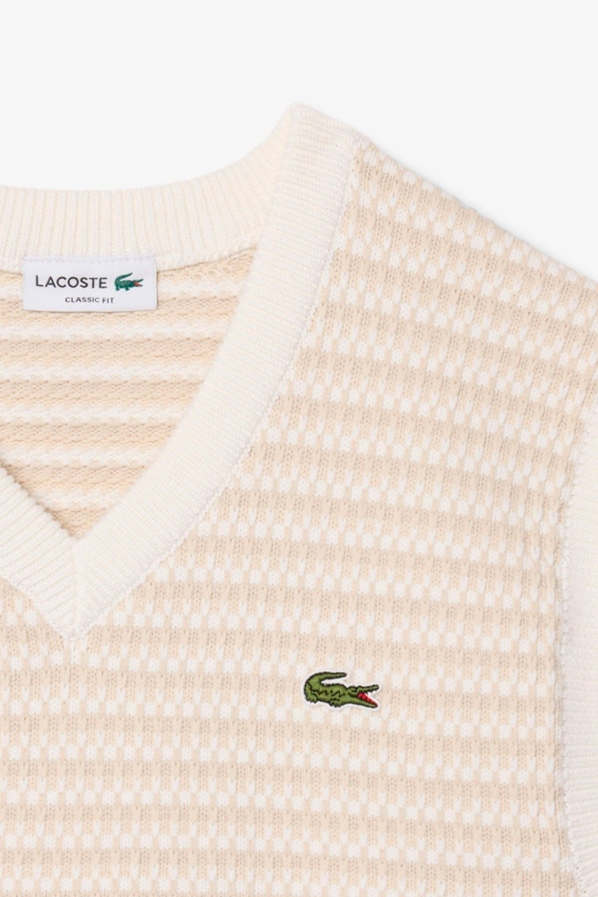 LACOSTE AH8577 SLEEVELESS SWEATERS en color BEIS (2)