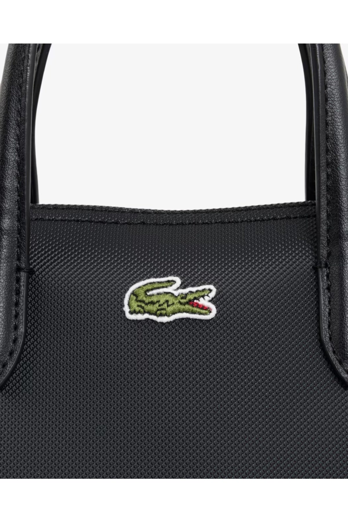 LACOSTE NF5502PK BACKPACK en color NEGRO (4)