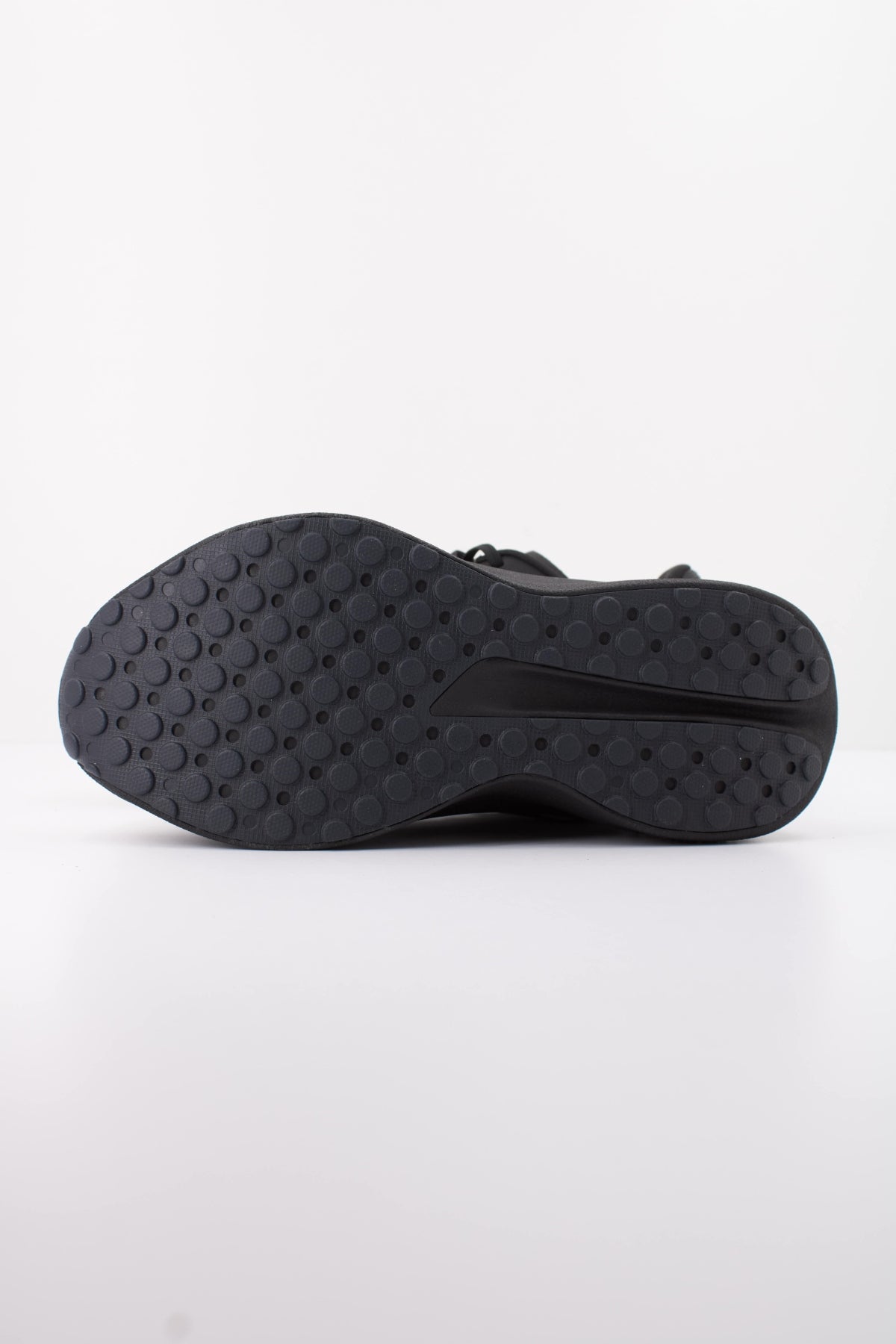 LACOSTE NEO RUN2 en color NEGRO (5)
