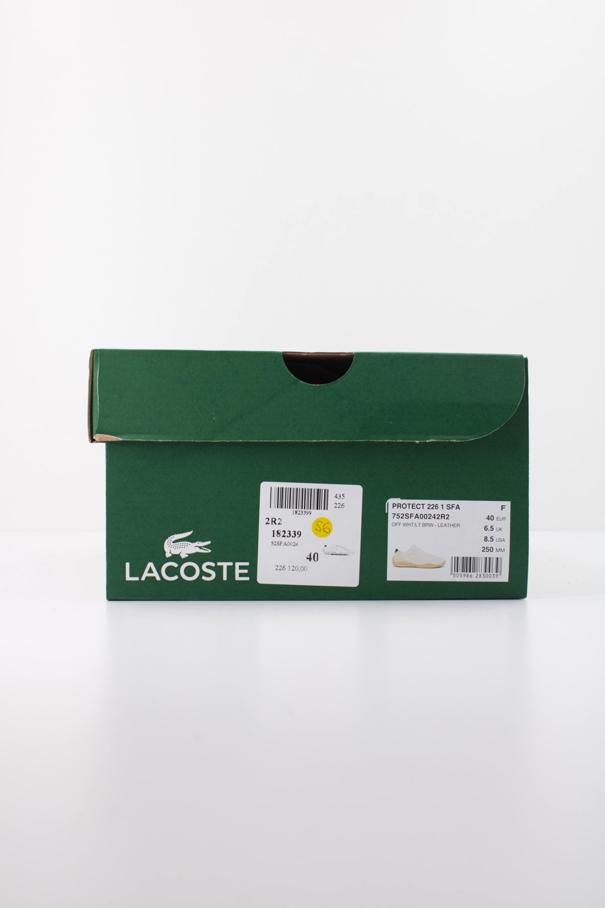 LACOSTE PROTECT 52SFA0024 en color BEIS (6)