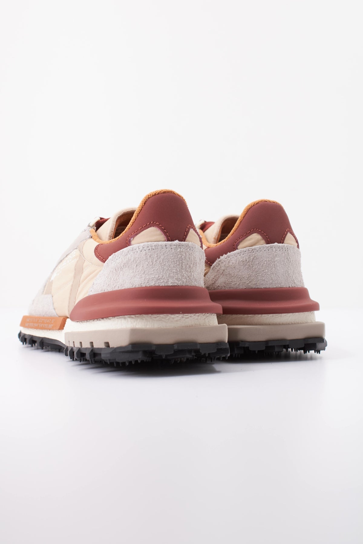 LACOSTE ELITE ACTIVE en color BEIS (4)