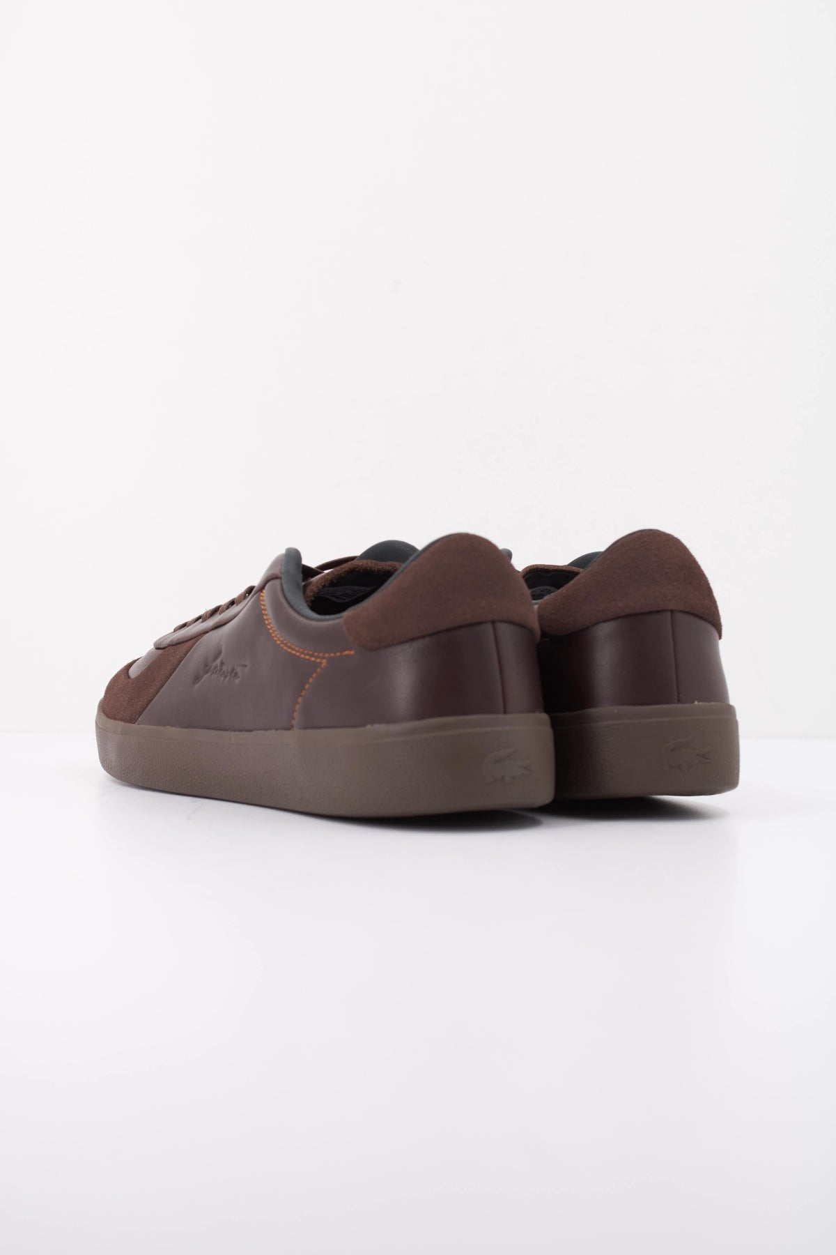 LACOSTE 52SMA0046 BASESHOT PRO en color MARRON (4)