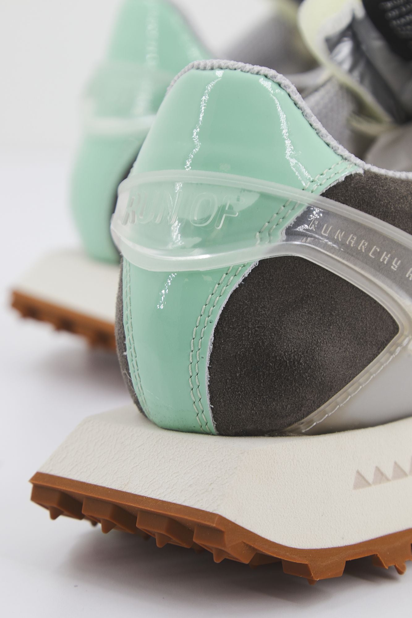 RUN OF  BODRUM PURE en color GRIS (3)