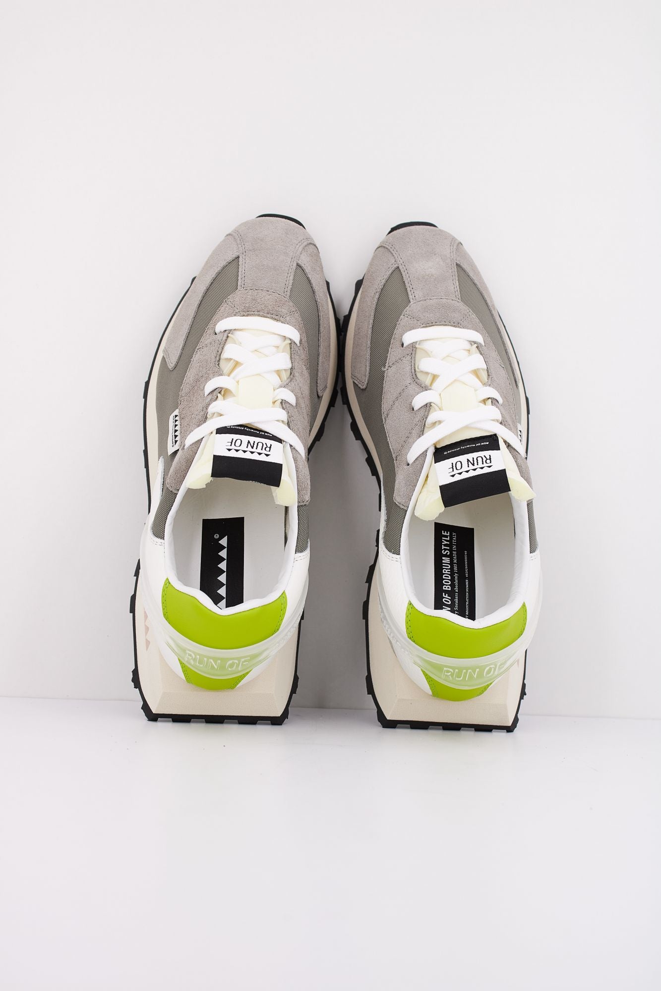 RUN OF CORDOBA M en color GRIS (3)