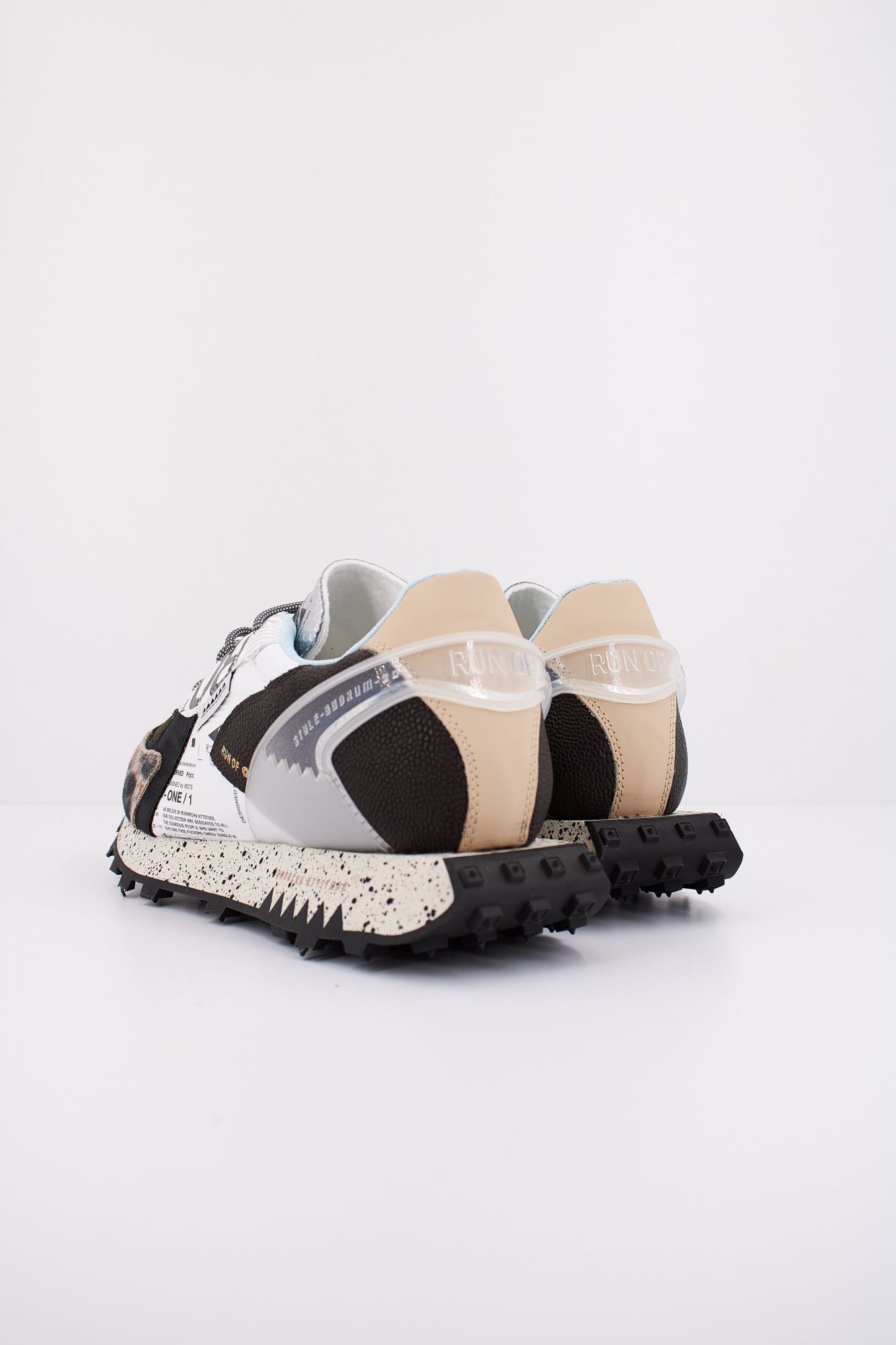 RUN OF HILLTON M en color BLANCO (4)