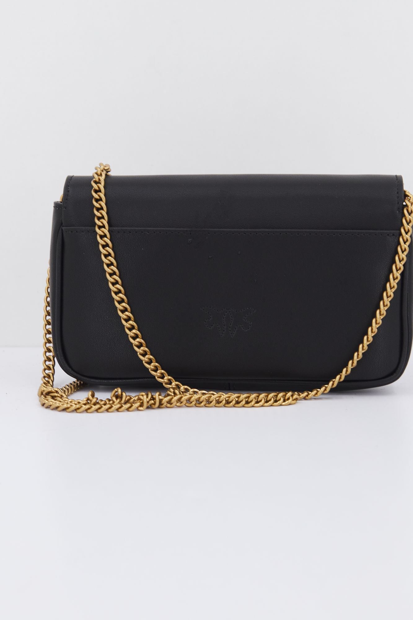 PINKO  LOVE POCKET SIMPLY en color NEGRO (3)