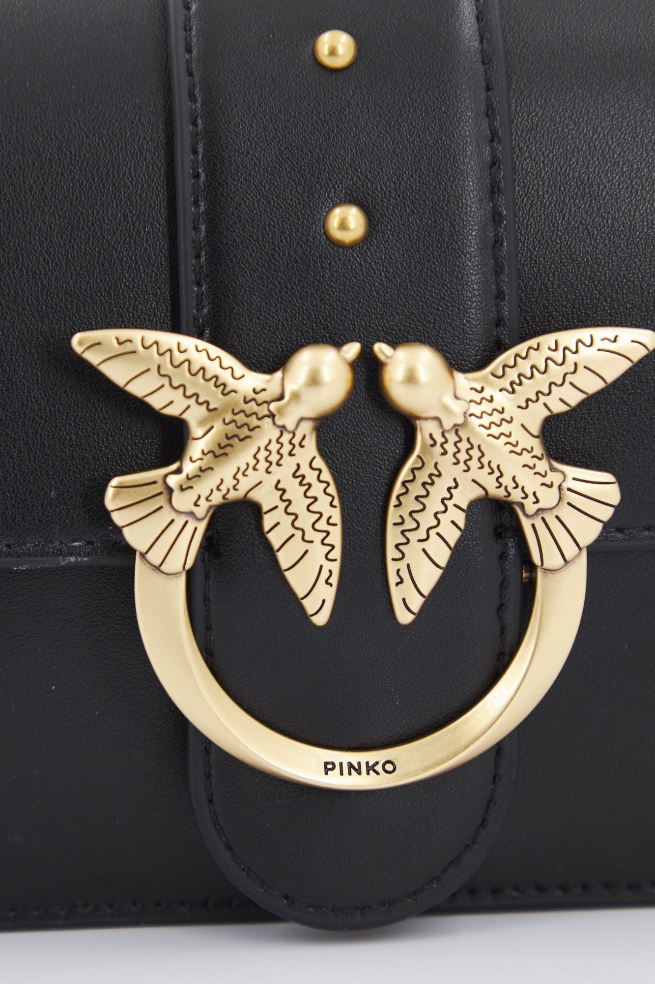 PINKO LOVE MINI ICON SIMPLY en color NEGRO (4)