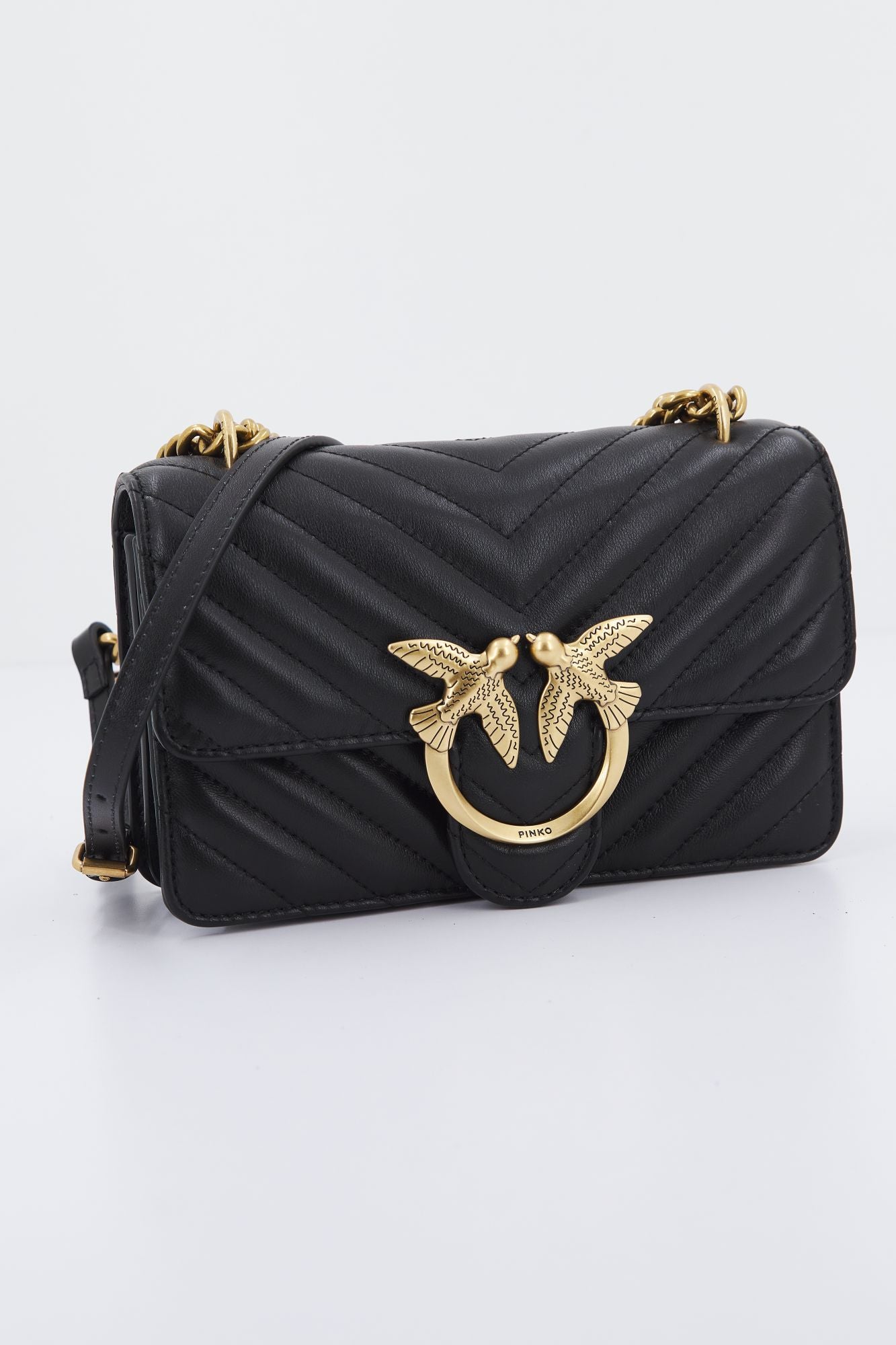 PINKO  LOVE MINI ICON CHEVRON en color NEGRO (1)