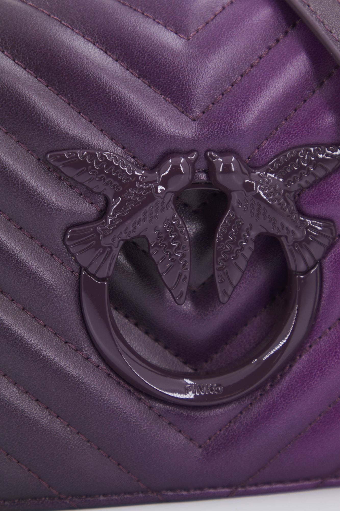 PINKO  LOVE MINI CLICK SHADED en color VIOLETA (5)