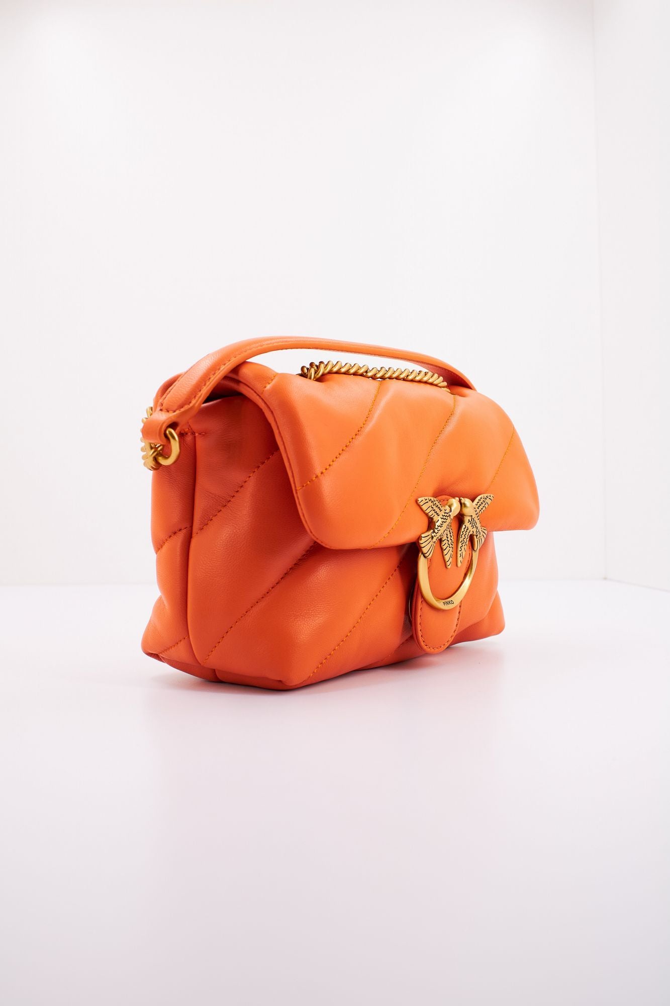 PINKO  LOVE MINI PUFF CL SHEEP en color NARANJA (2)