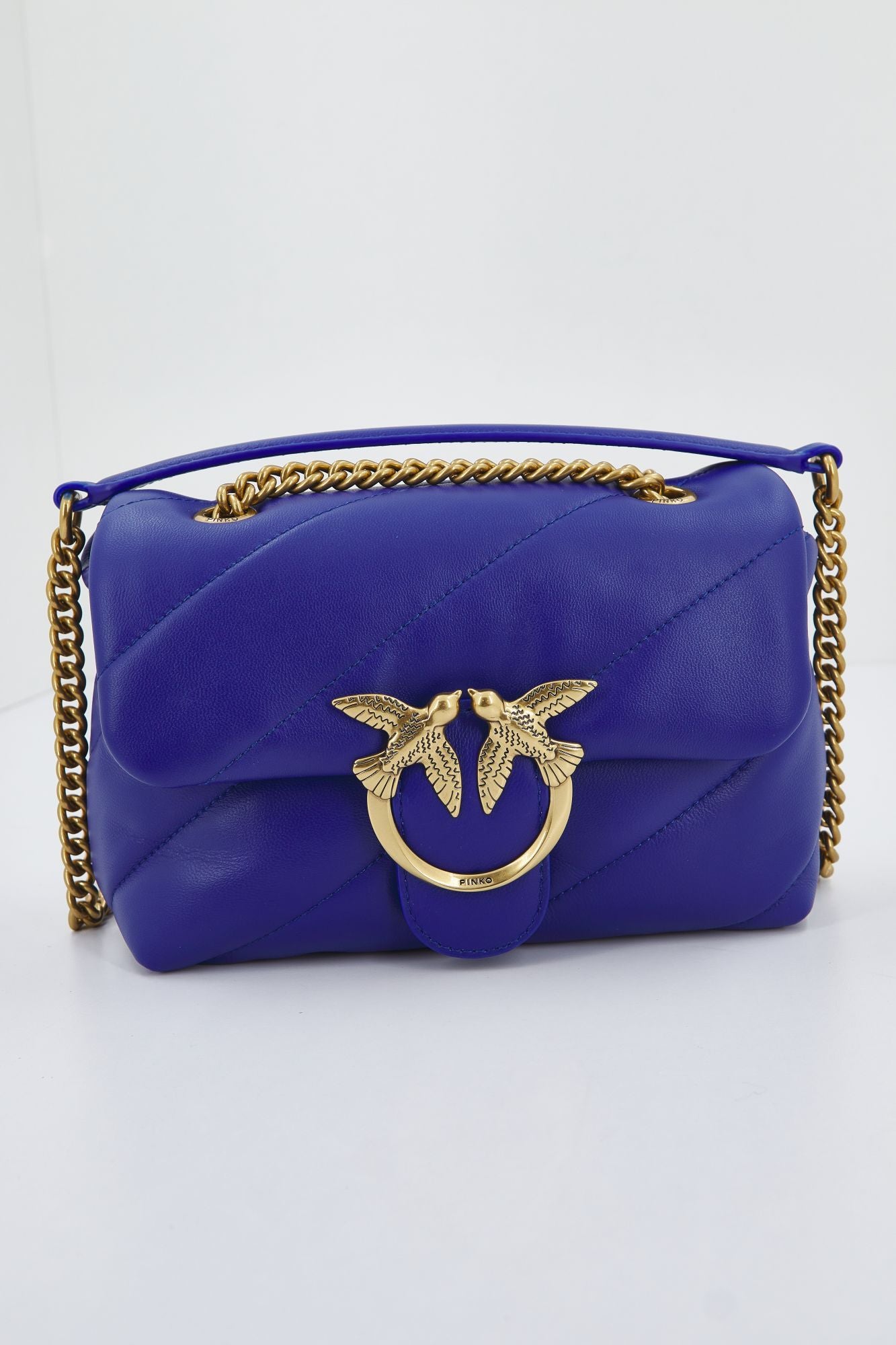 PINKO  LOVE MINI PUFF CL SHEEP en color AZUL (1)