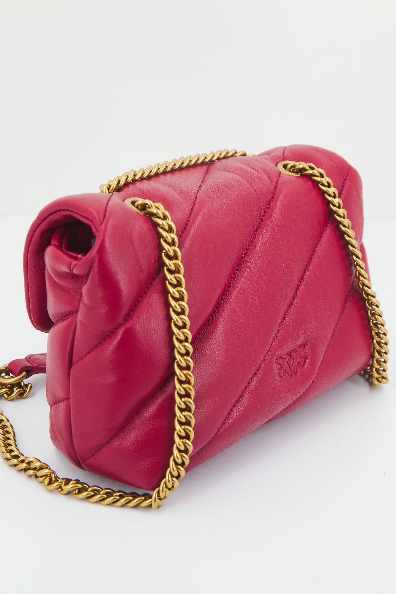 PINKO  LOVE MINI PUFF CL SHEEP en color BURDEOS (2)