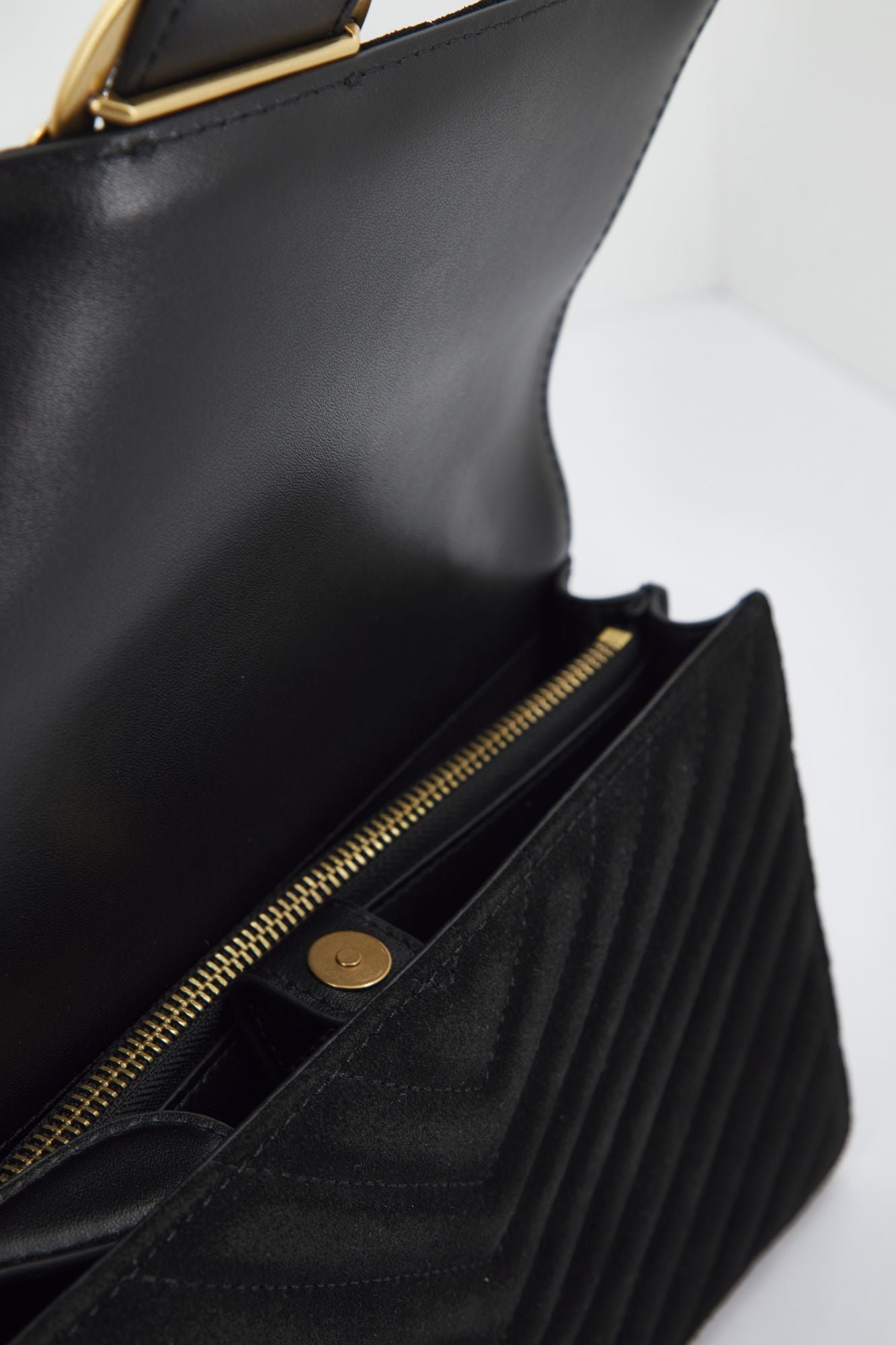 PINKO LOVE ONE CLASSIC en color NEGRO (3)