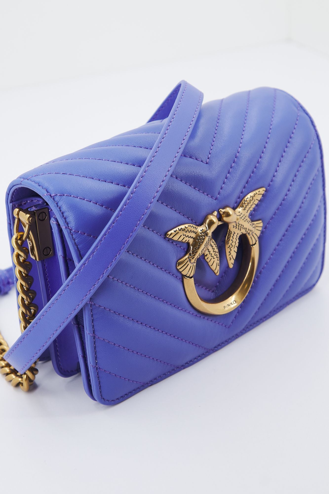 PINKO  LOVE CLICK MINI SHEEP en color VIOLETA (3)