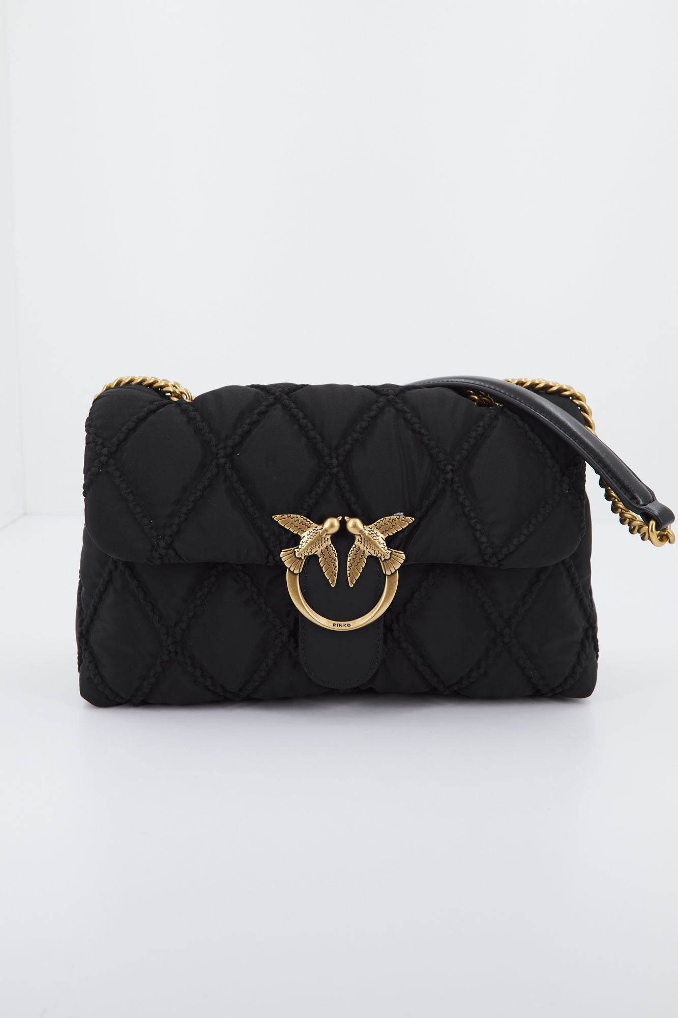 PINKO LOVE CLASSIC PUFF CL en color NEGRO (1)