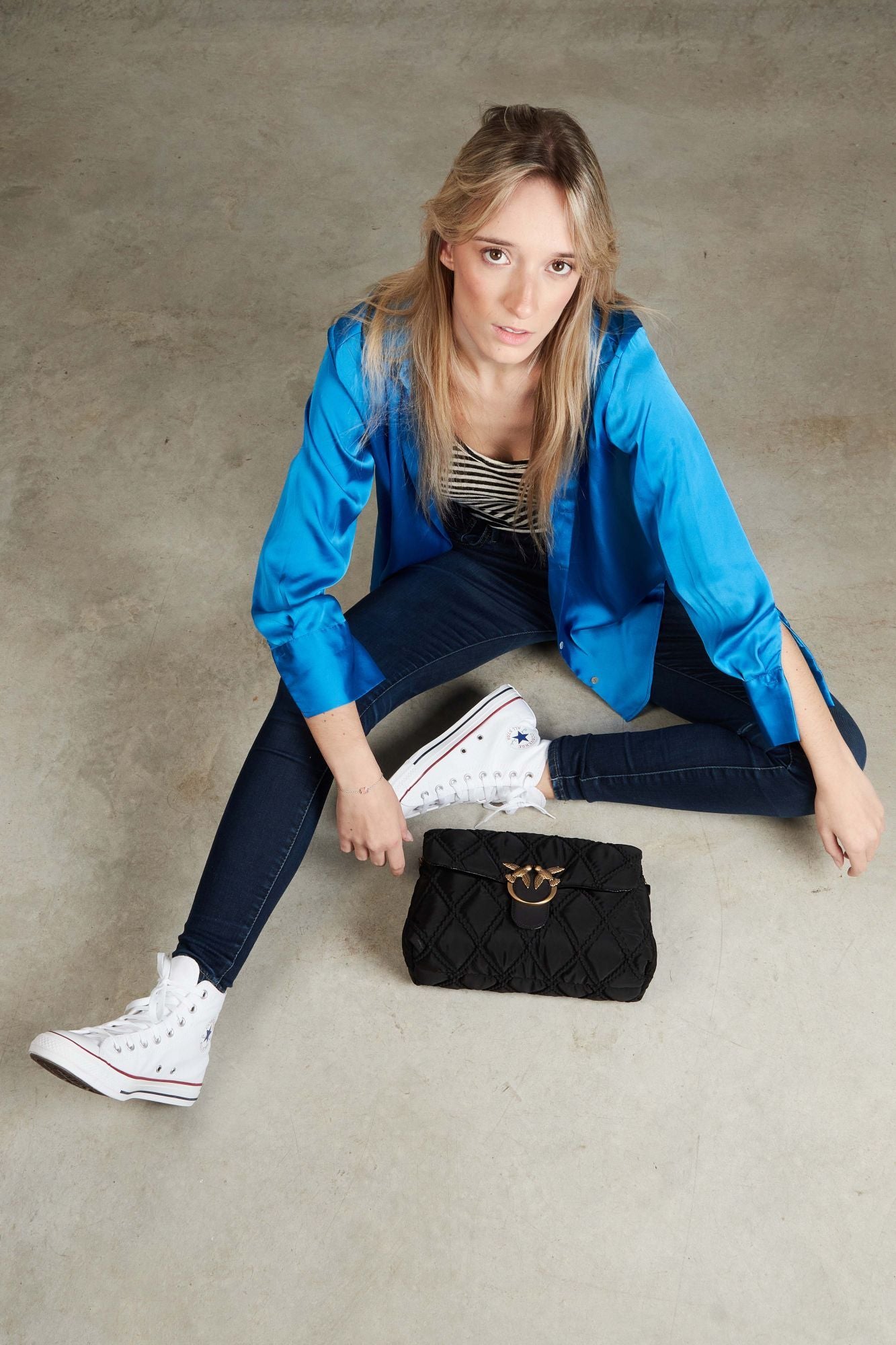 PINKO LOVE CLASSIC PUFF CL en color NEGRO (4)