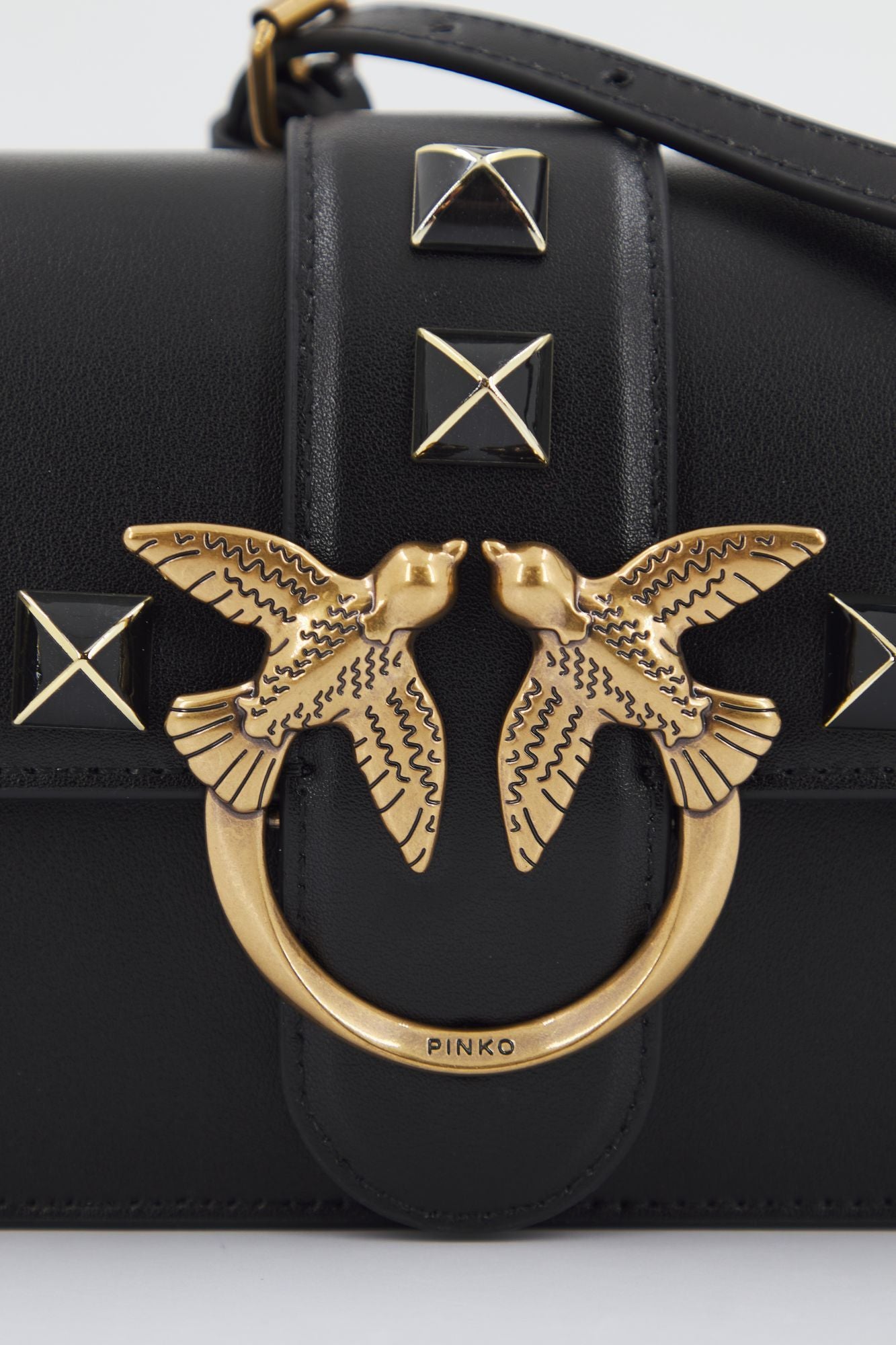 PINKO LOVE ONE MINI CL en color NEGRO (4)