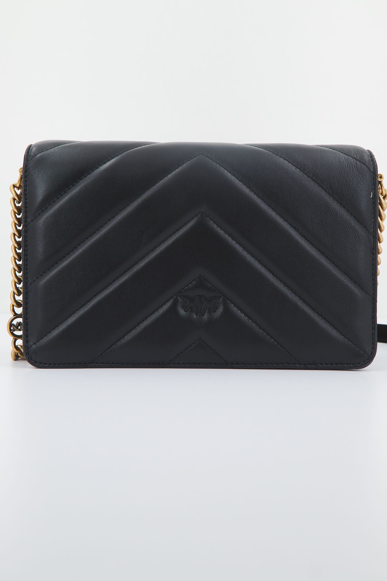 PINKO LOVE CLICK CLASSIC SHEE en color NEGRO (2)