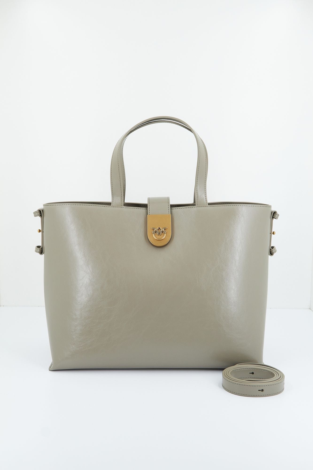 PINKO BRIOCHE SHOPPER VITELLO en color GRIS (1)
