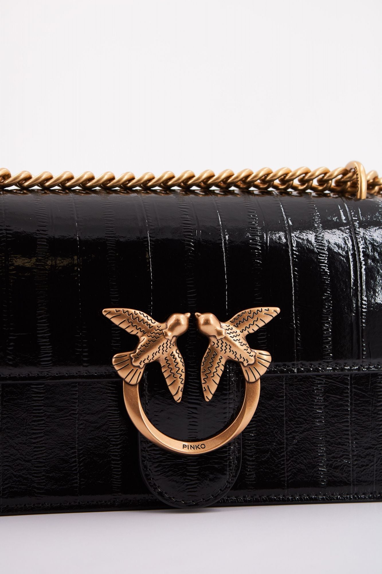 PINKO LOVE ONE MINI DC  en color NEGRO (4)