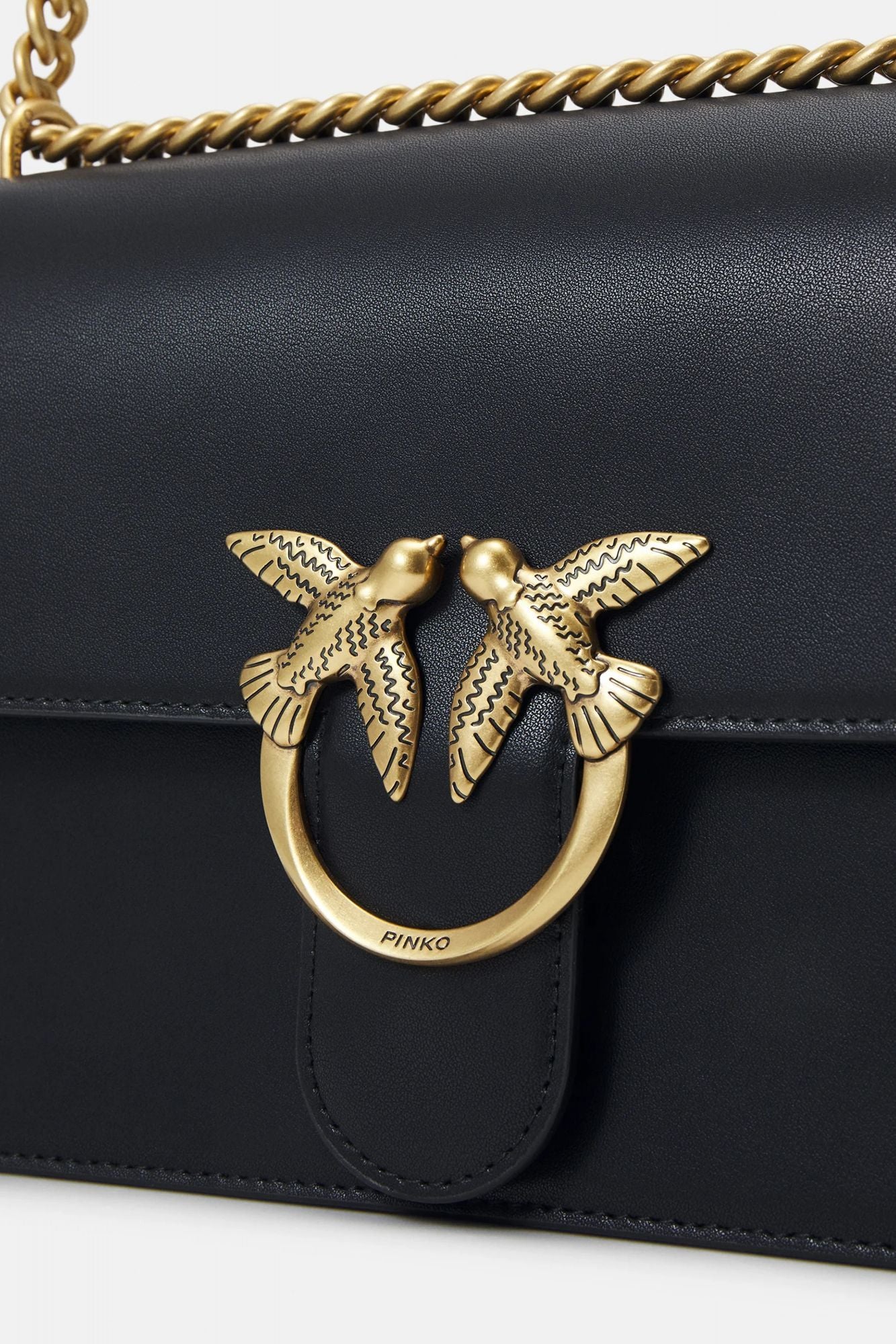 PINKO LOVE ONE CLASSIC en color NEGRO (4)