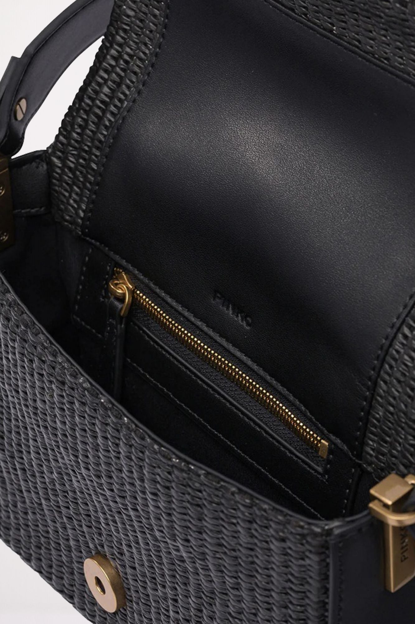 PINKO LOVE ONE MINI SLOUCHY en color NEGRO (4)