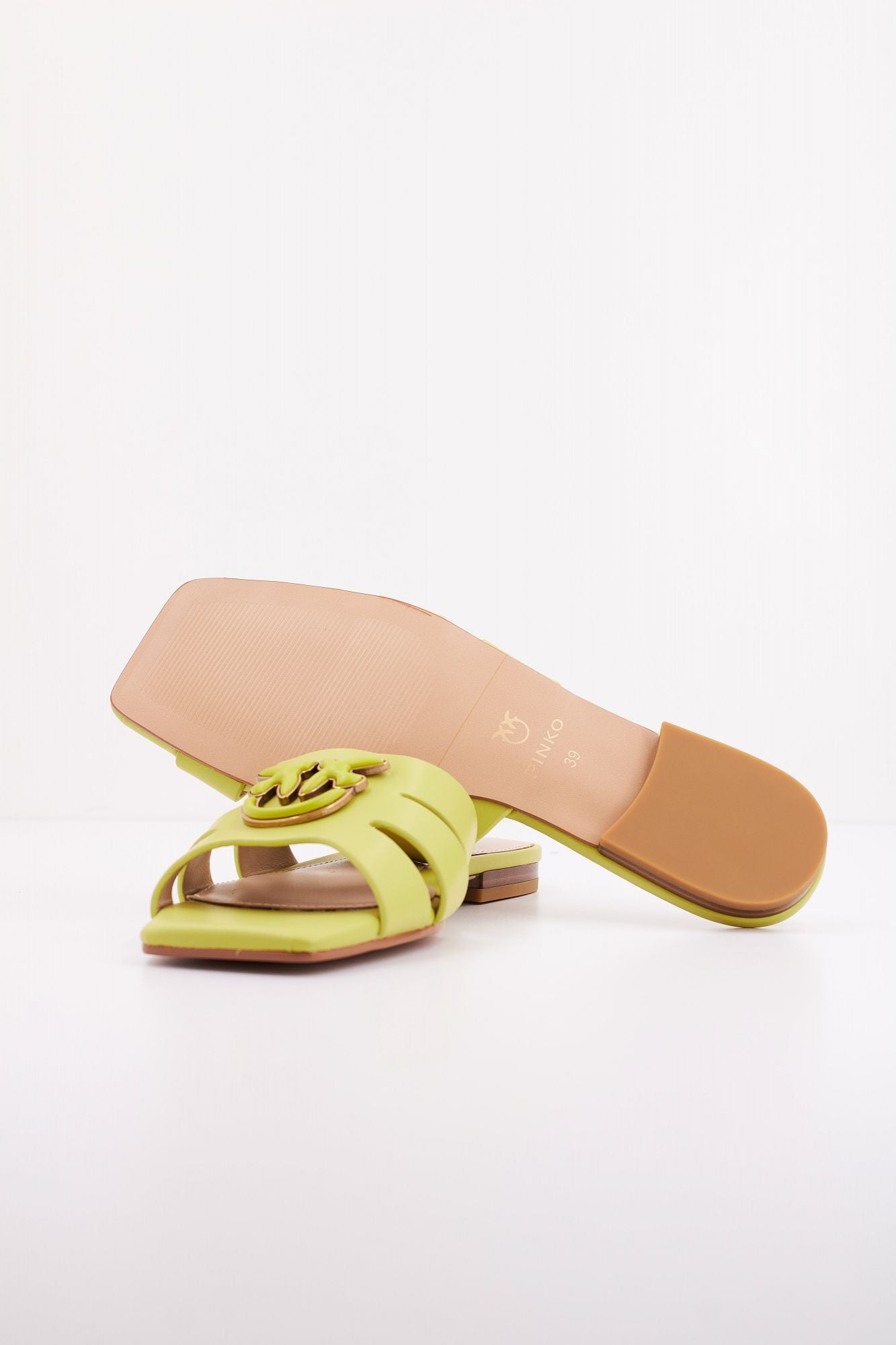 PINKO P003 MARLI 09 SLIPPER en color AMARILLO (5)