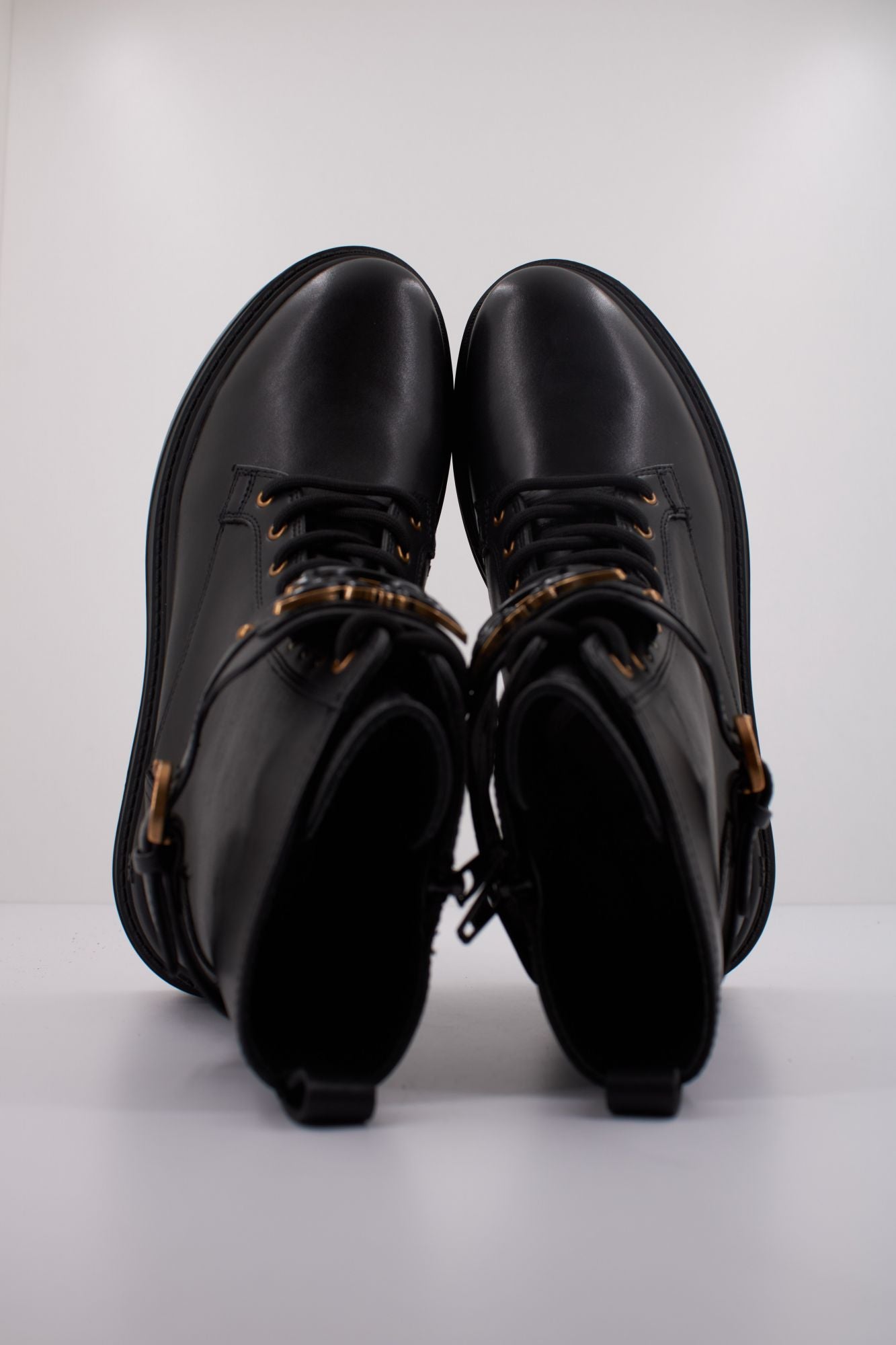 PINKO MIA 07 ANKLE BOOT en color NEGRO (3)