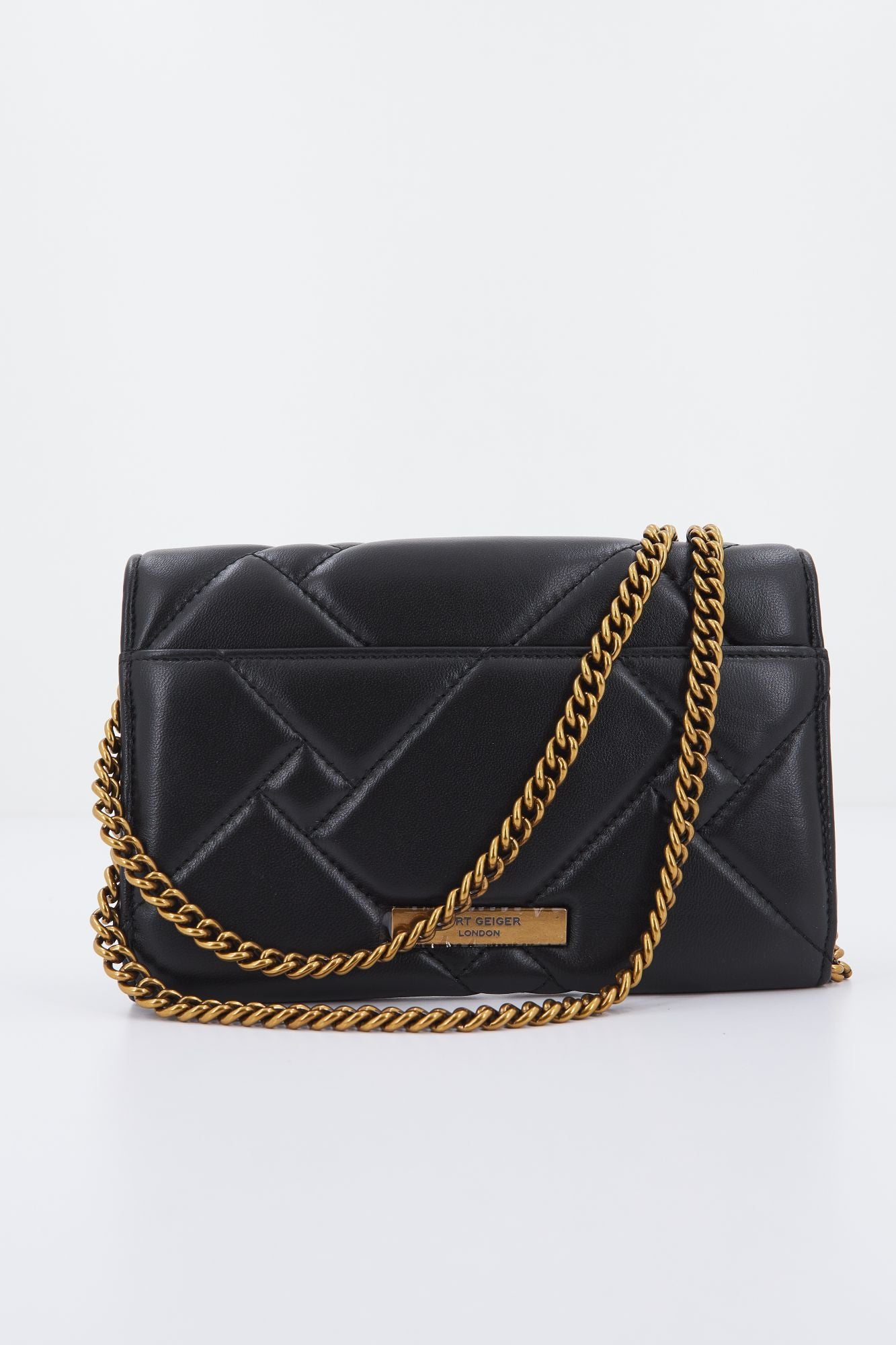 KURT GEIGER LONDON KENSINGTON QUILT WALLET en color NEGRO (2)