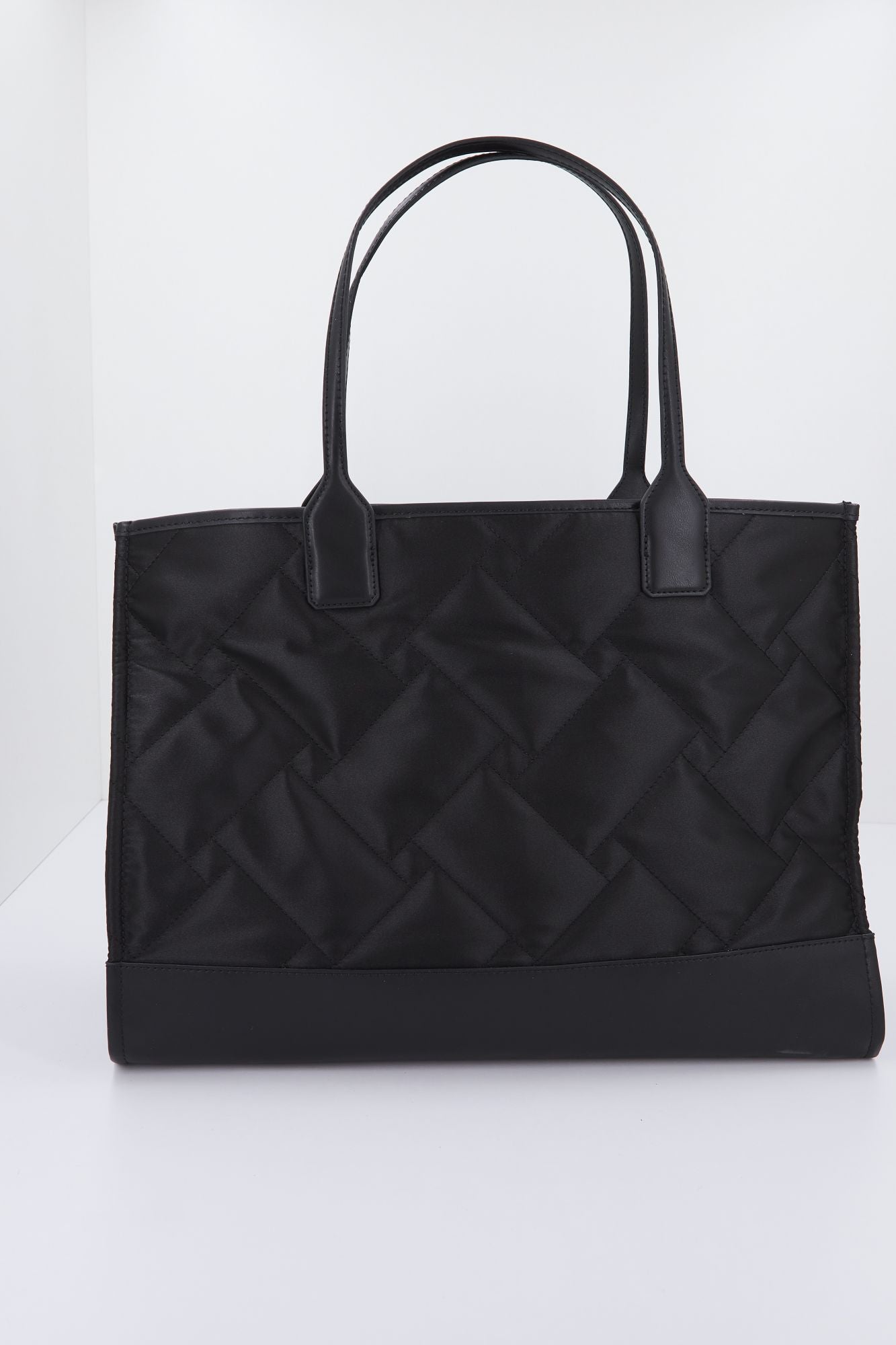 KURT GEIGER LONDON 8471900229K en color NEGRO (3)