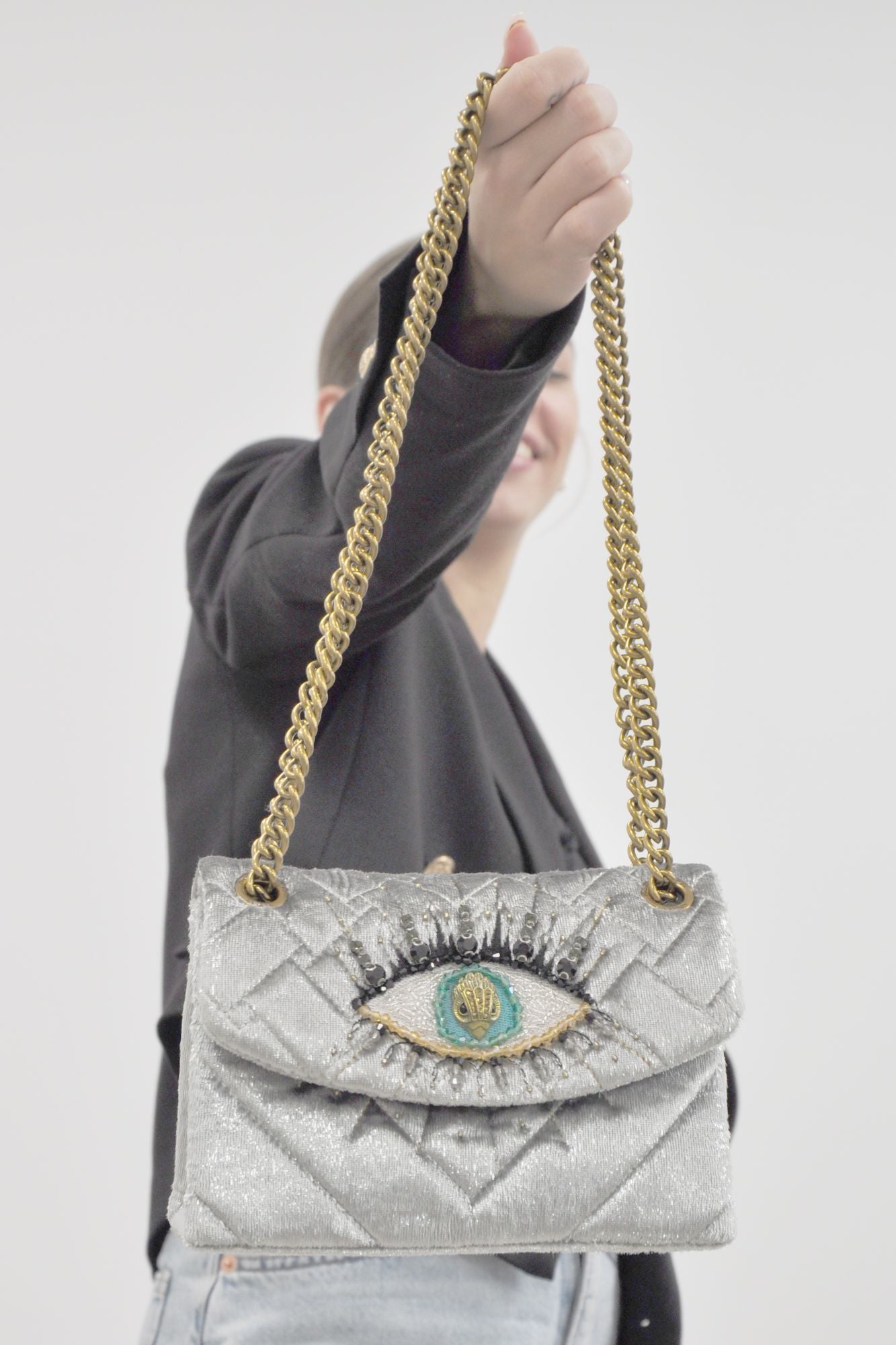 KURT GEIGER LONDON 9105763609K  en color PLATA (1)