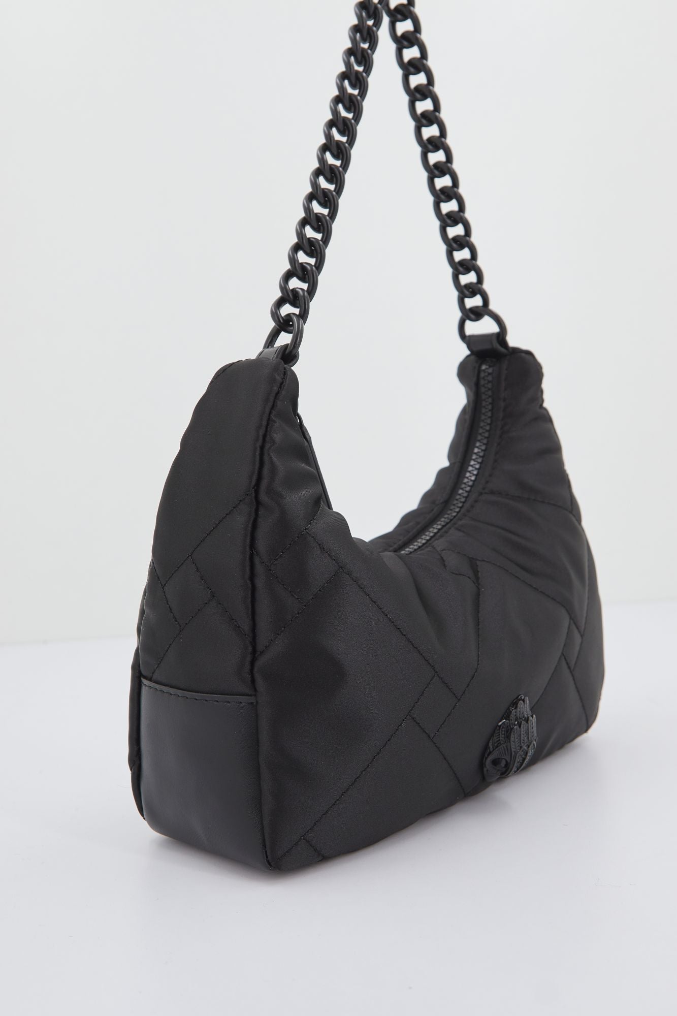 KURT GEIGER LONDON  RECYCLED MULTI CROSS BODY en color NEGRO (2)