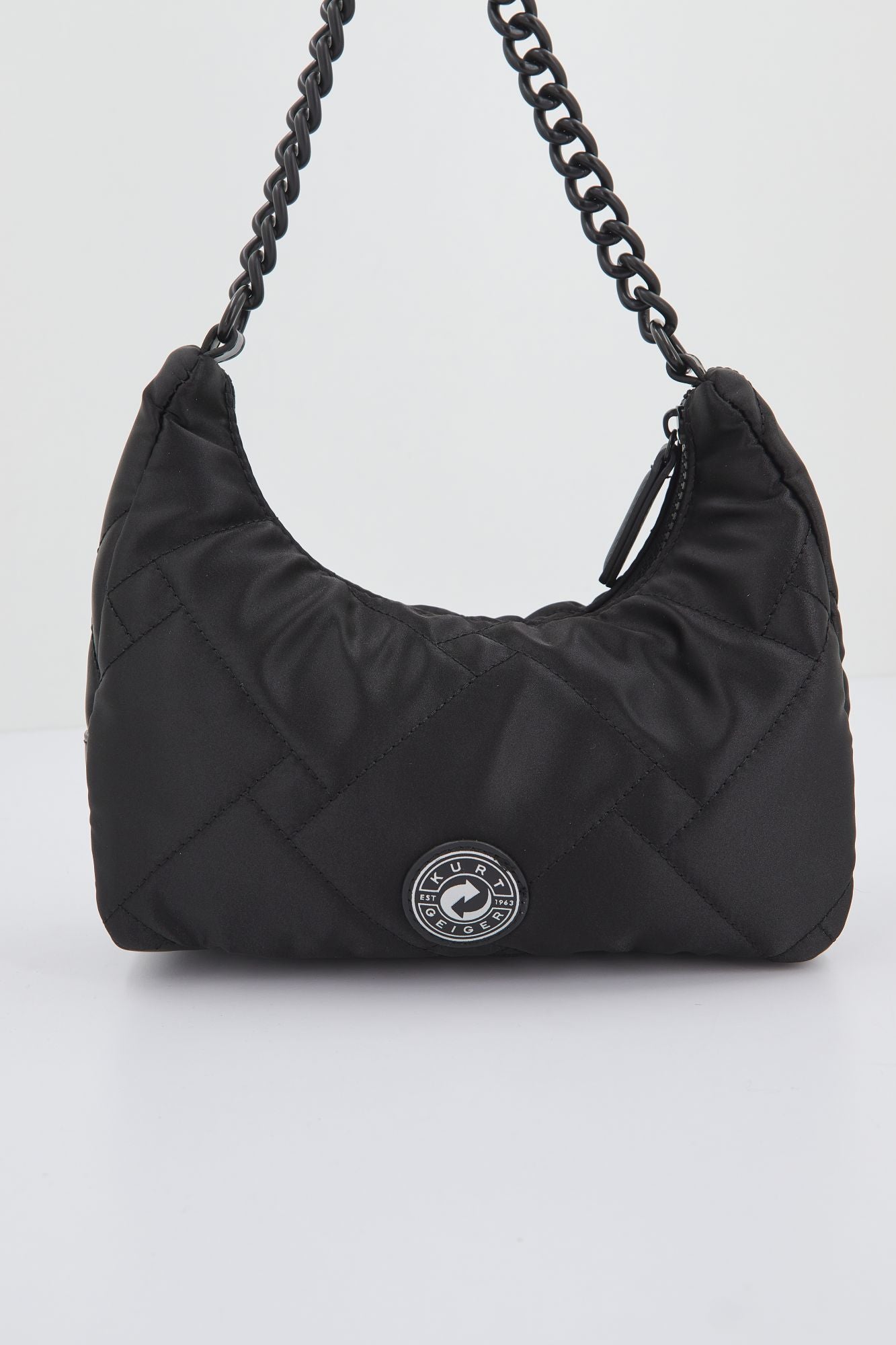 KURT GEIGER LONDON  RECYCLED MULTI CROSS BODY en color NEGRO (3)